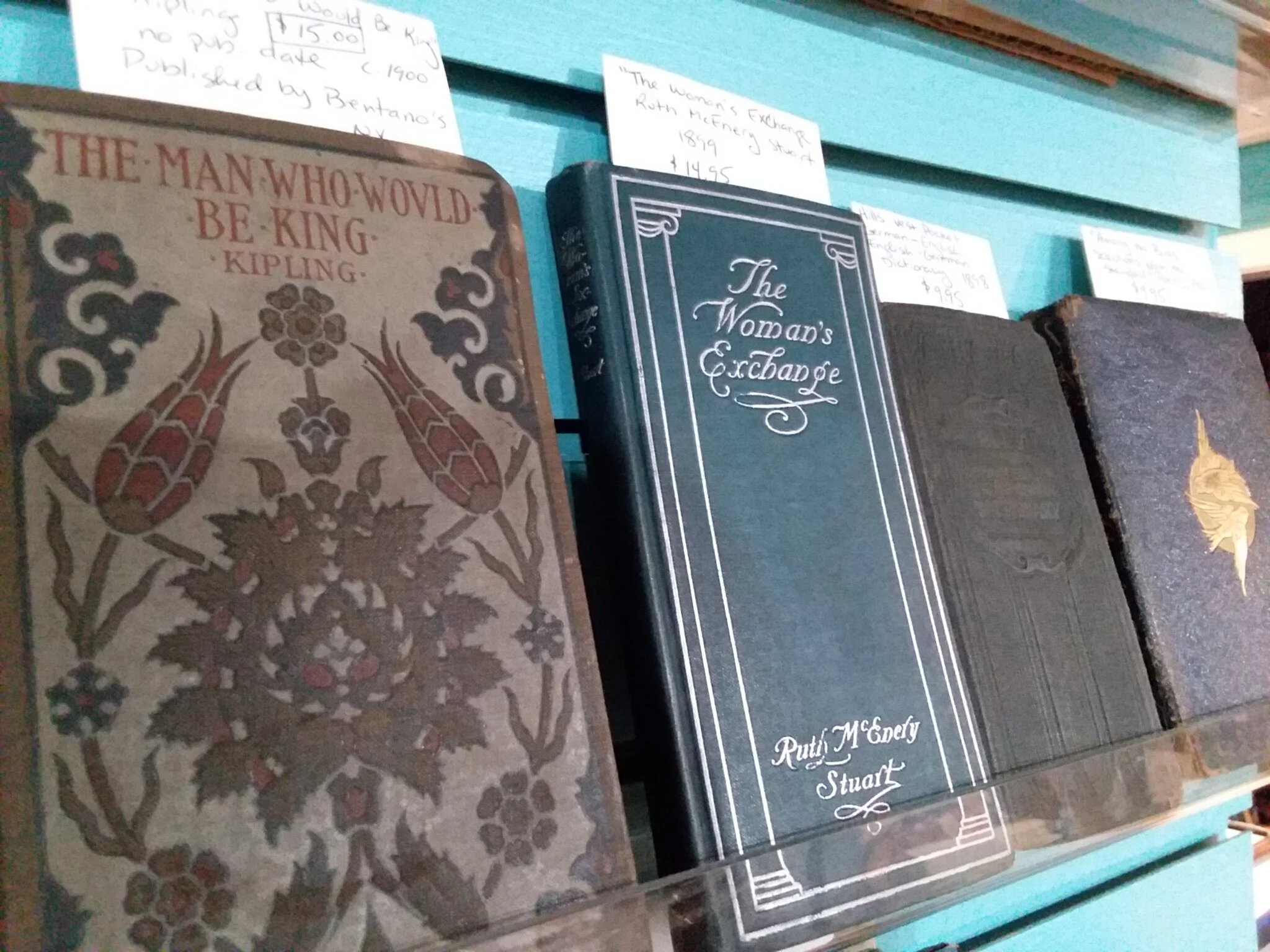 Products — Turning Pages Book Lounge