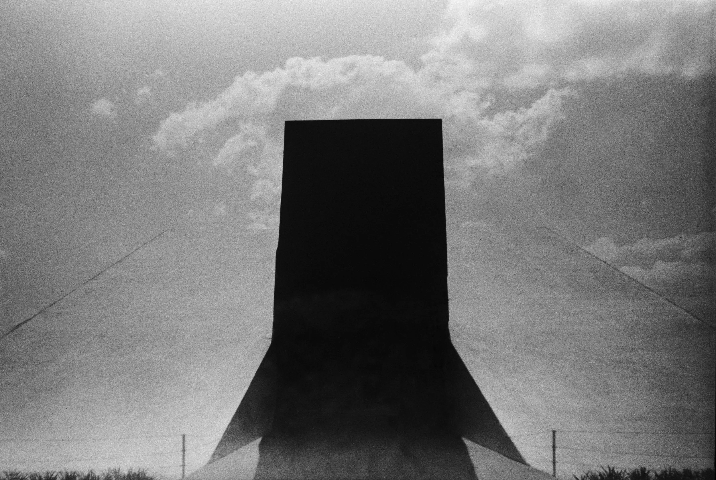 Olympus_Shoot&Go_Foma_200_35-1.jpg