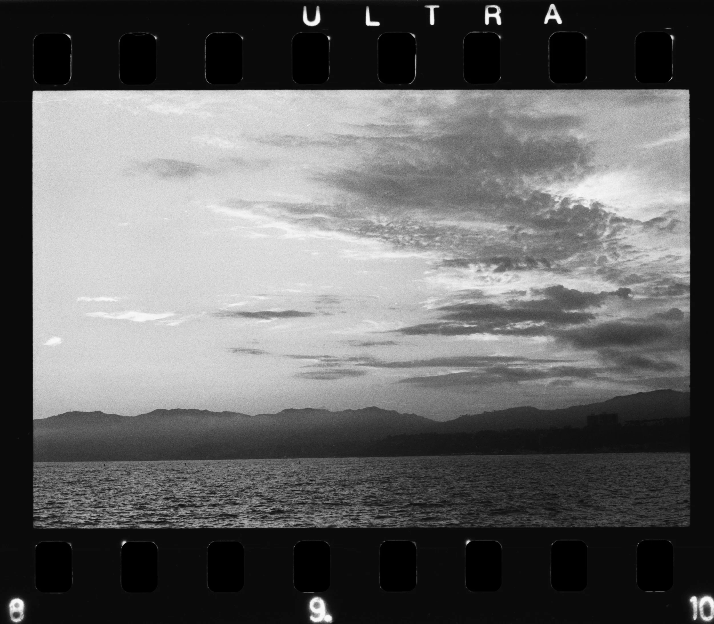 Pentax_K2_Arista_400_07-1.jpg