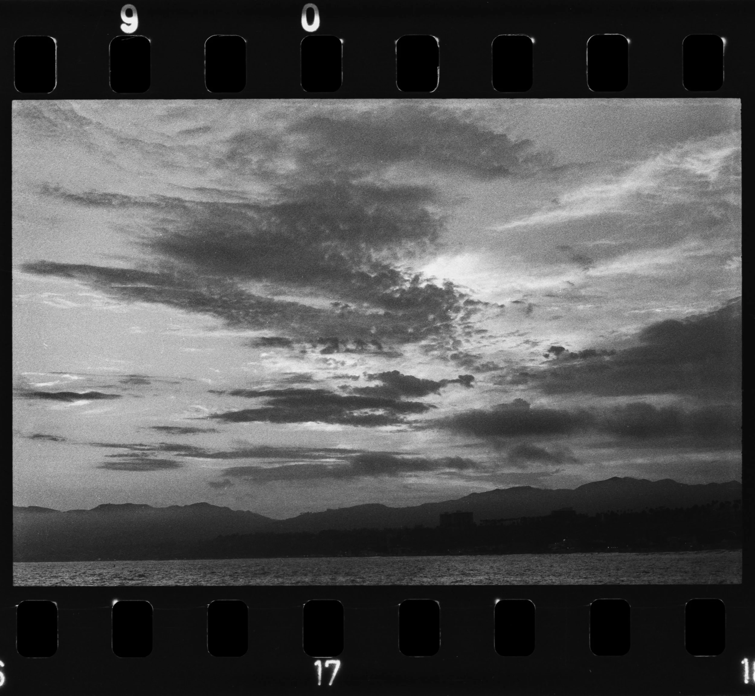 Pentax_K2_Arista_400_11-1.jpg