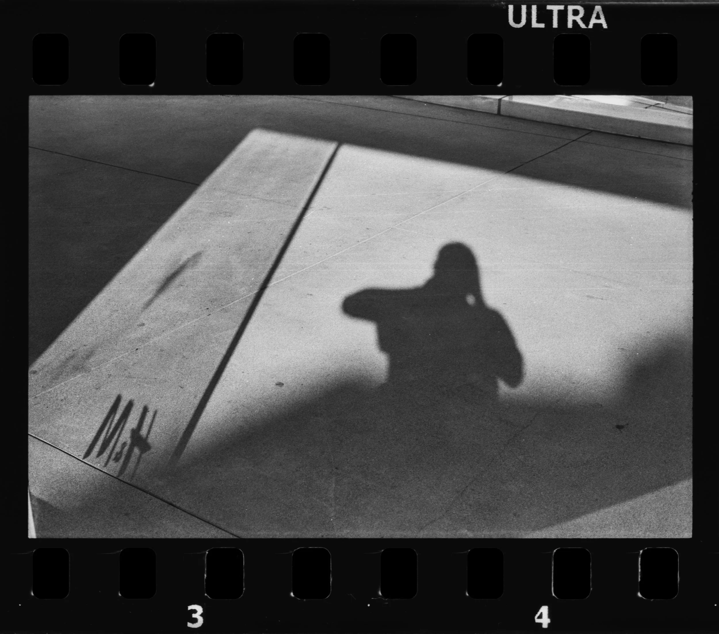 Nikon_F100_Arista_Ultra_100_LA_02-1.jpg