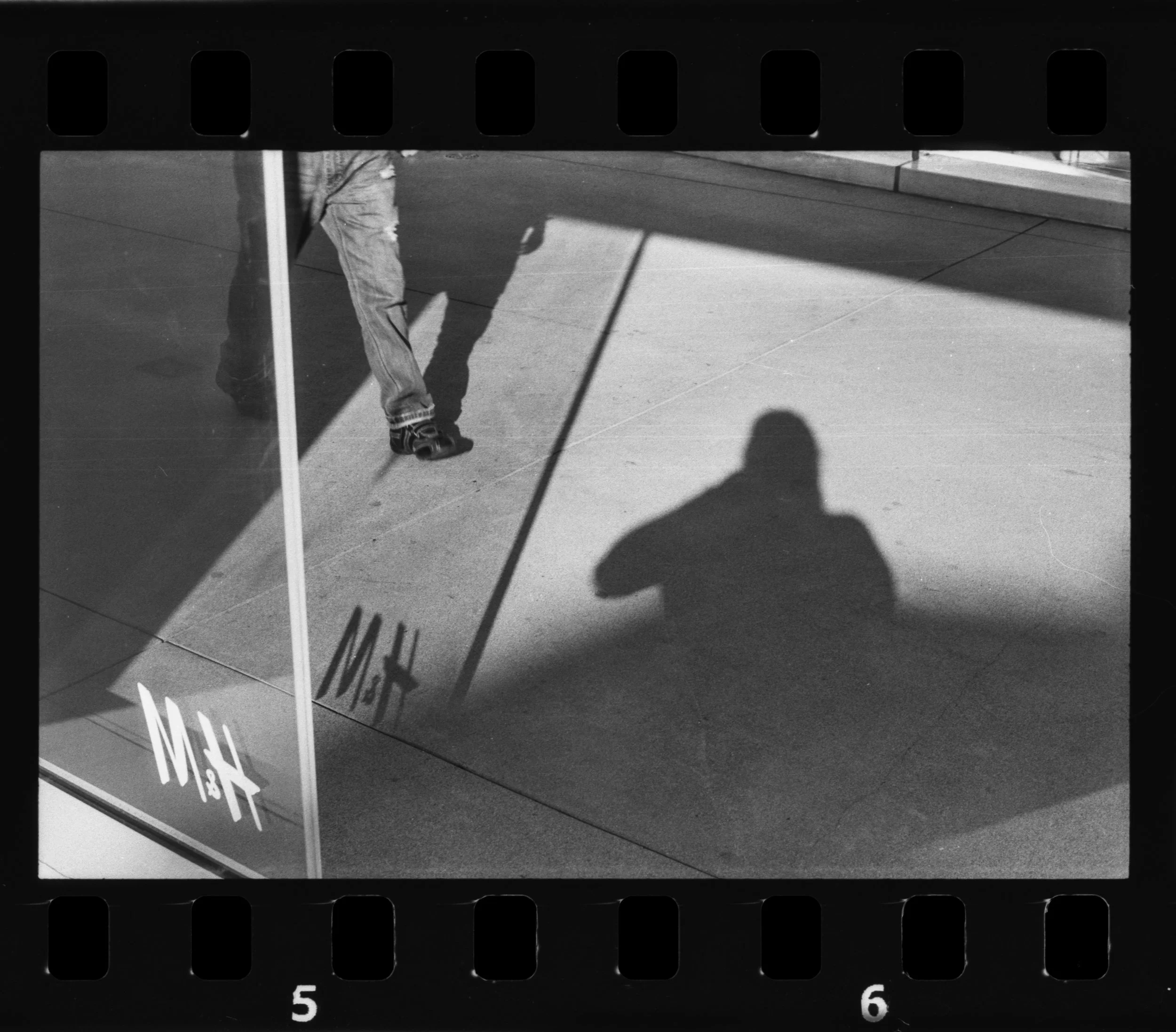 Nikon_F100_Arista_Ultra_100_LA_03-1.jpg