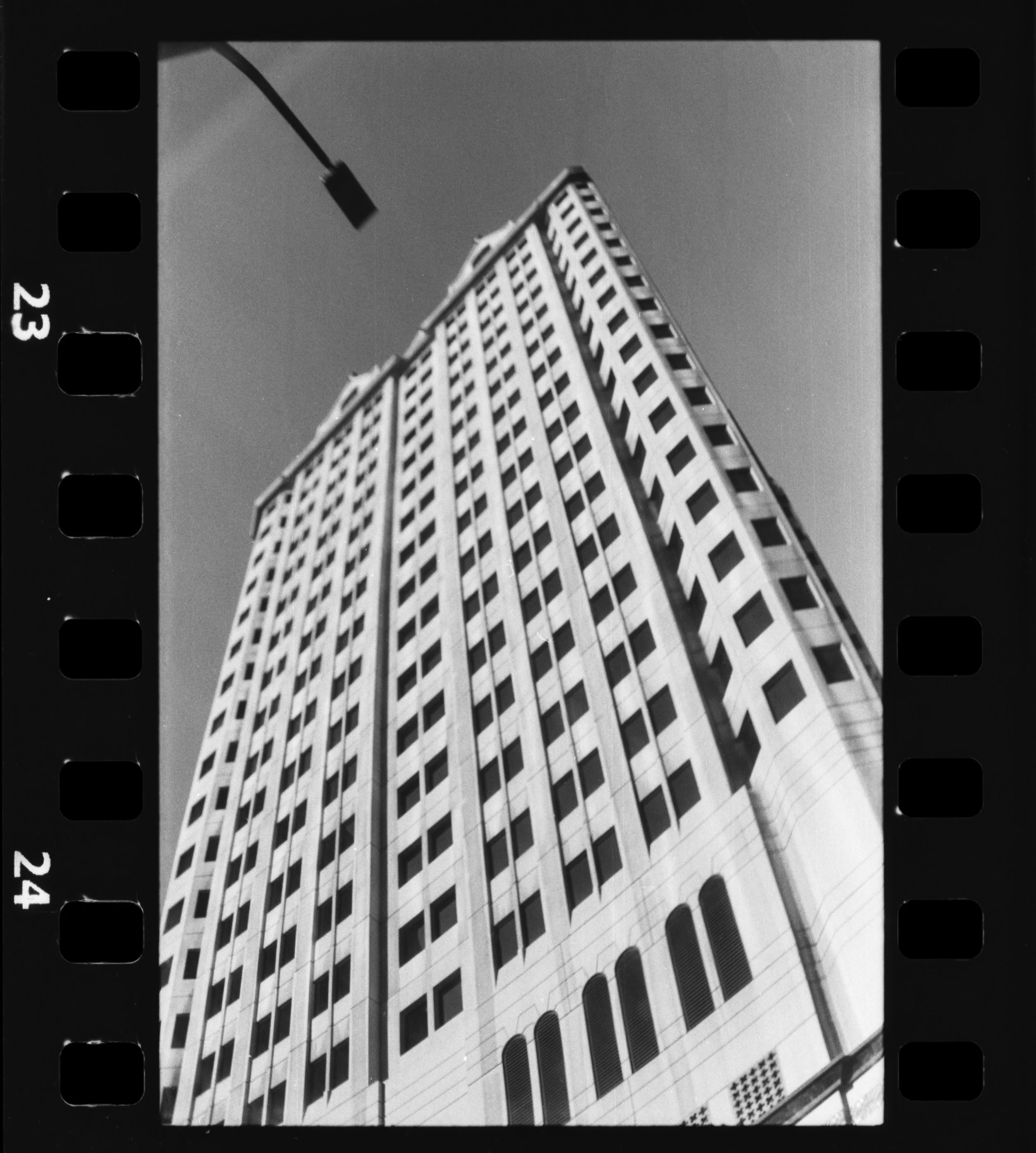 Nikon_F100_Arista_Ultra_100_LA_12-1.jpg