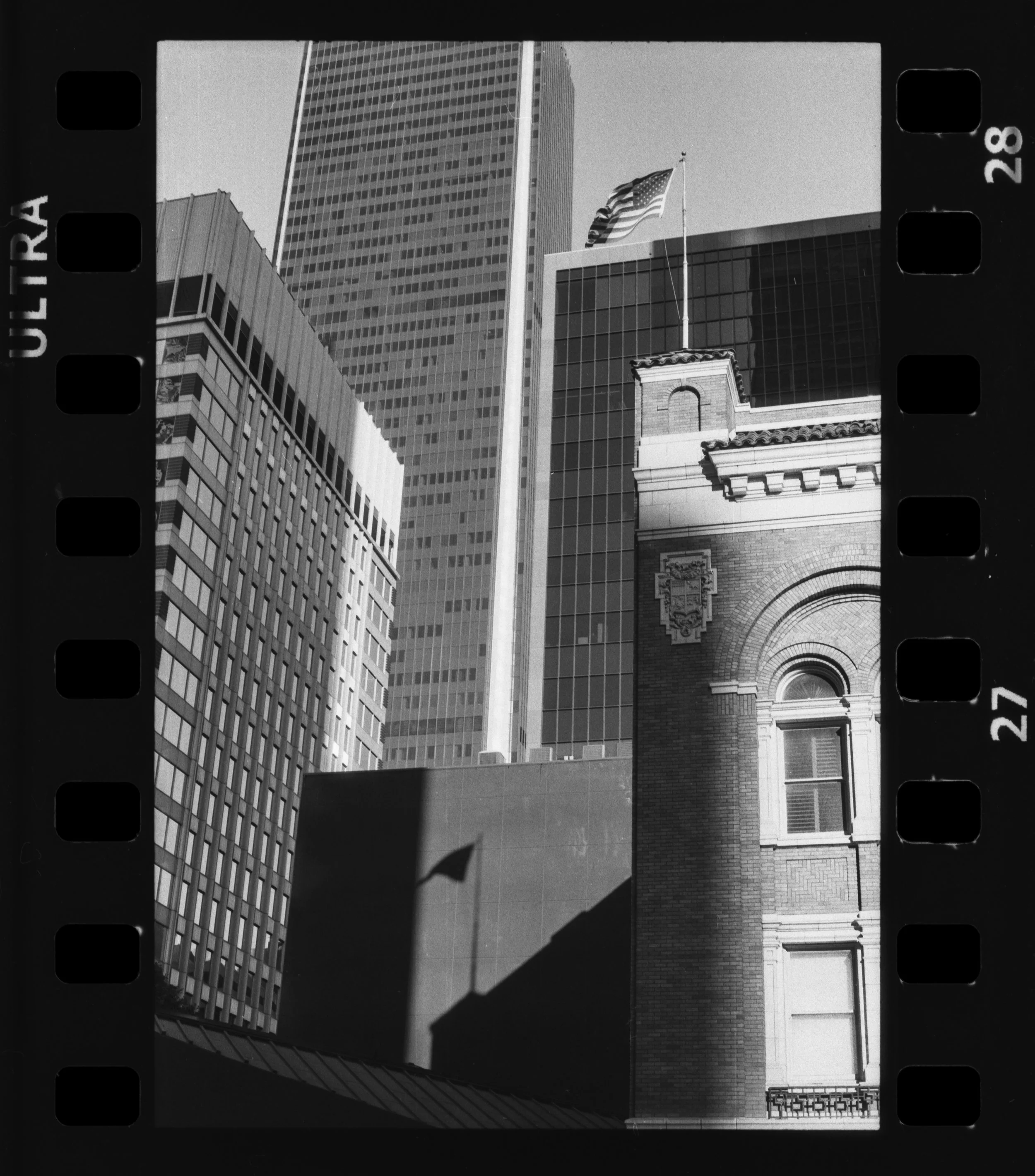 Nikon_F100_Arista_Ultra_100_LA_14-1.jpg