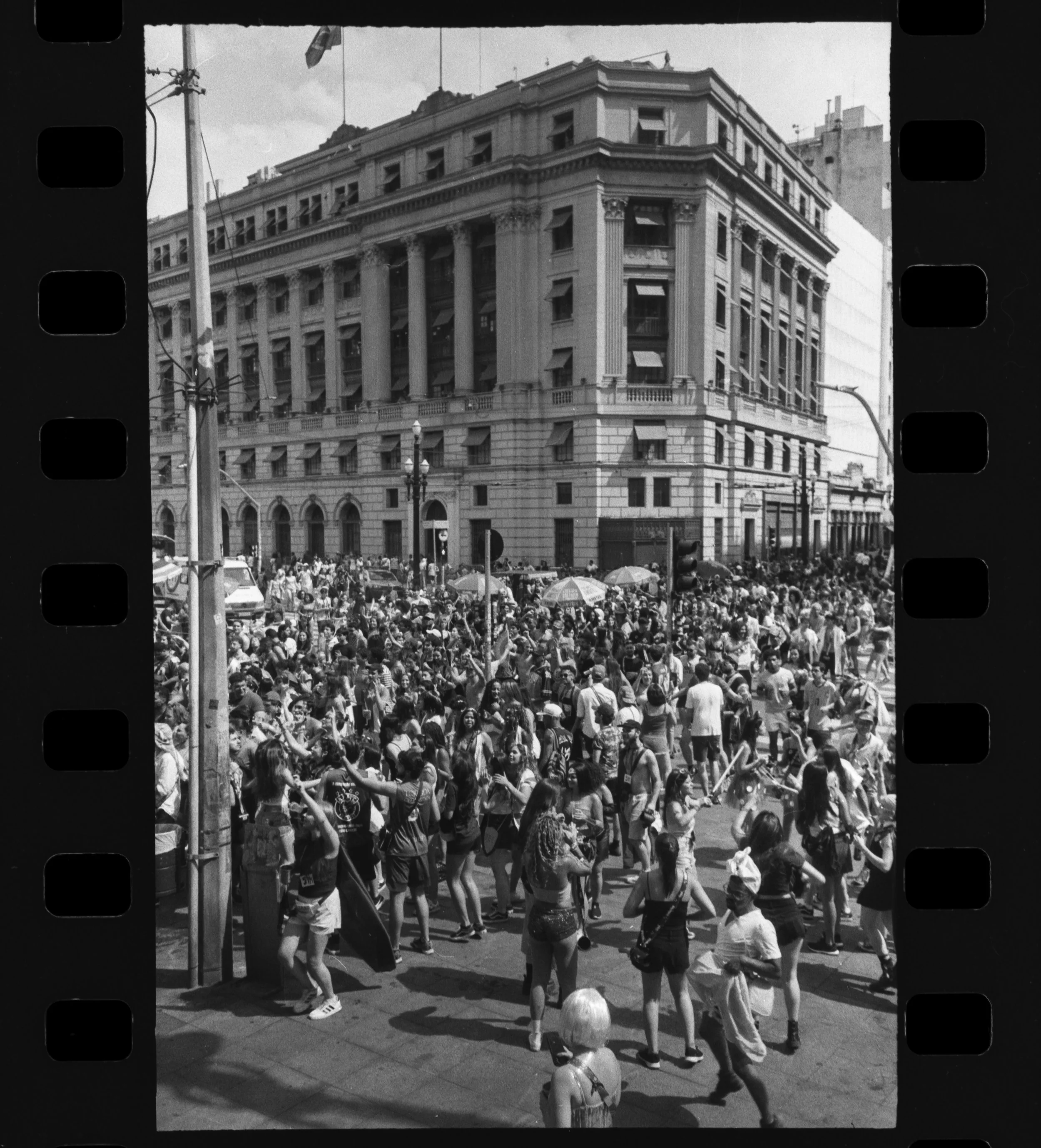 SP_Kodak_S100EF_Fomapan_200_25-1.jpg