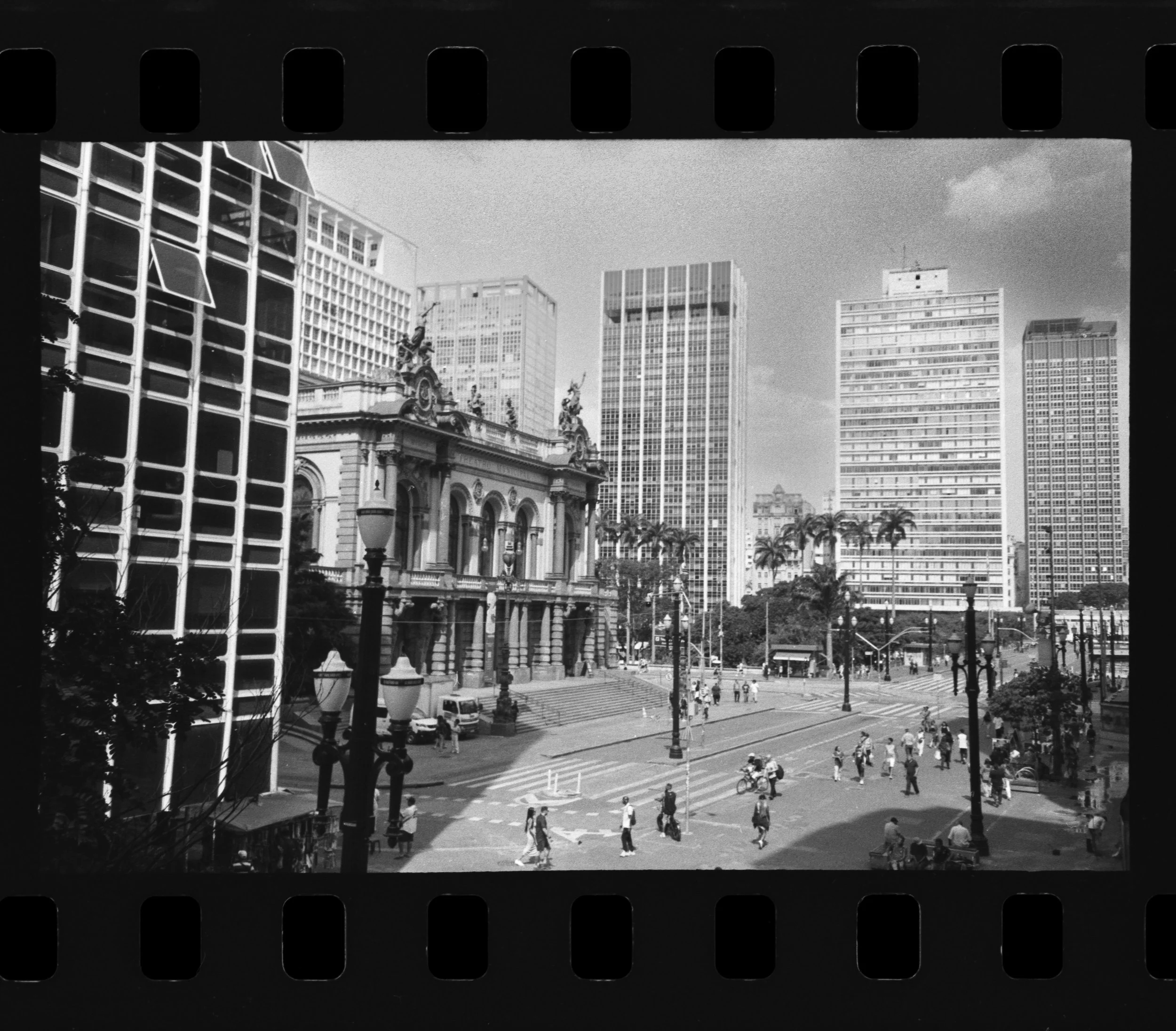 SP_Kodak_S100EF_Fomapan_200_32-1.jpg