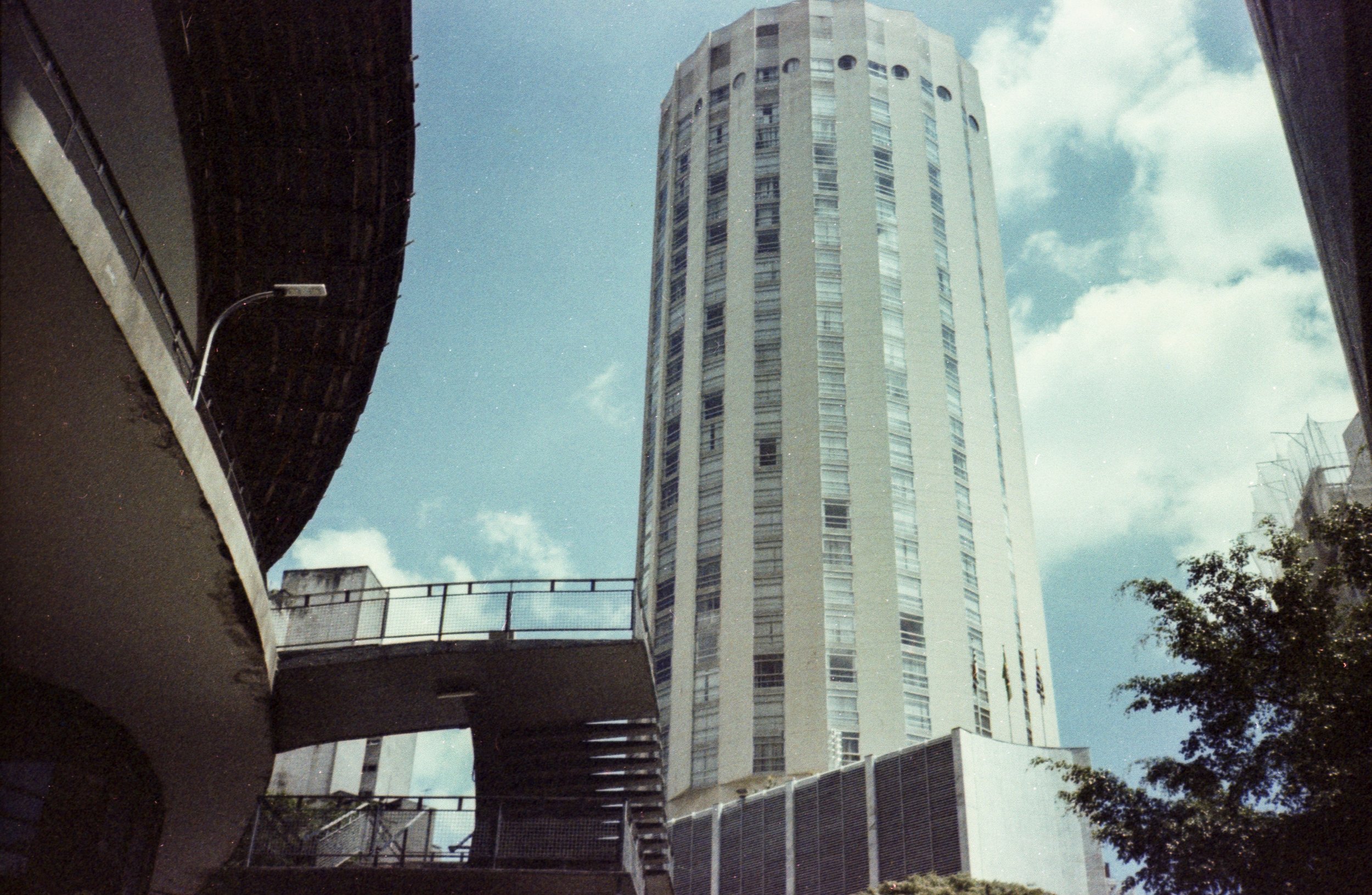 SP_Yashica_MF3_Carnaval_Solaris_100_21-1.jpg