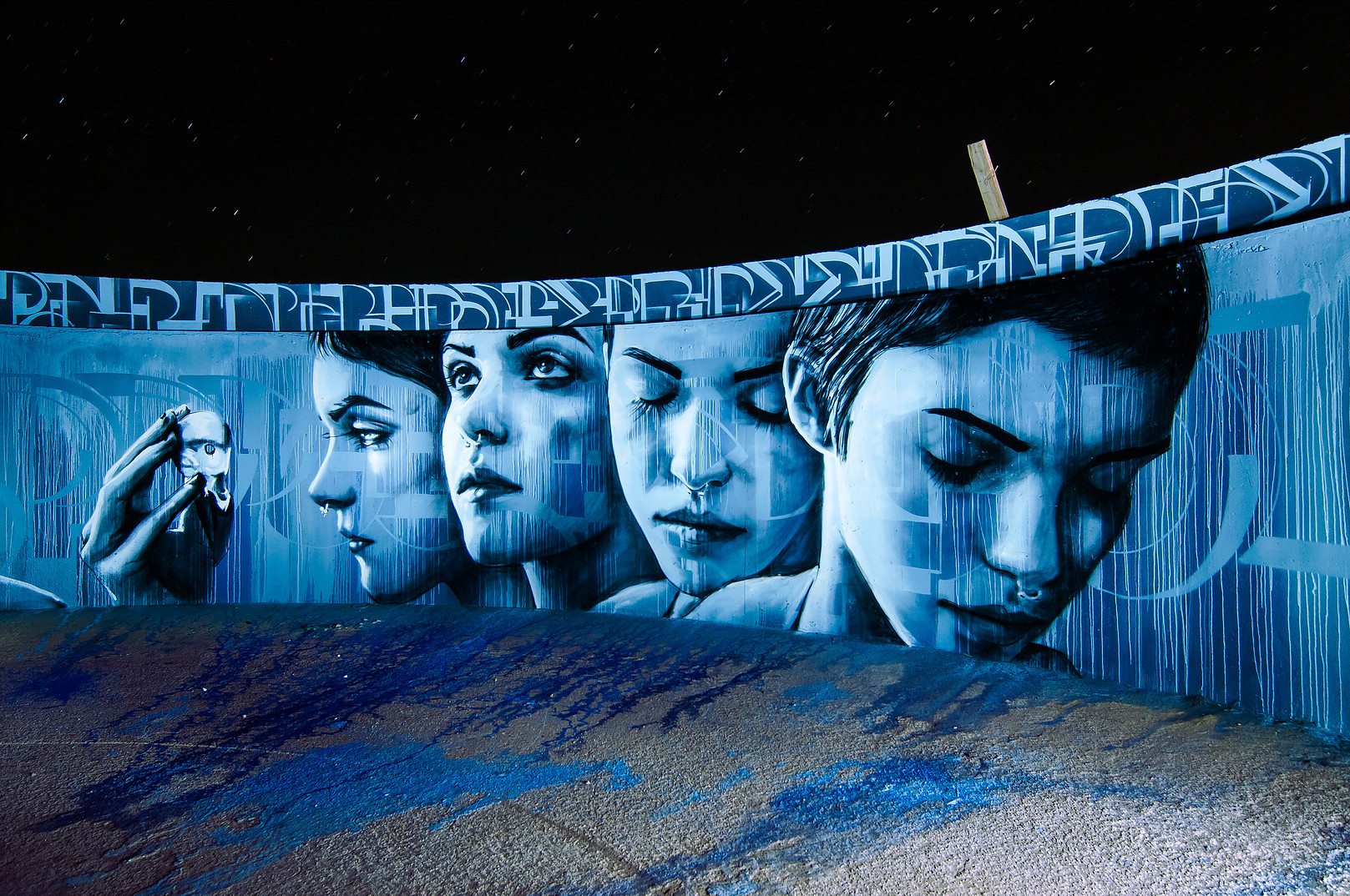 the kinetoscope | ease one + christina angelina