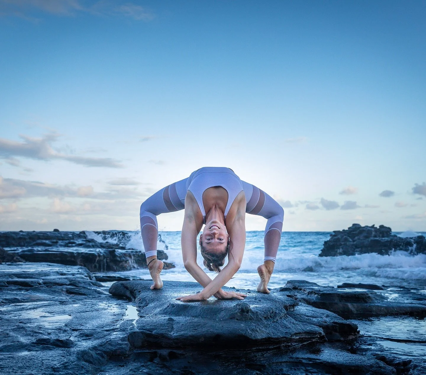 It&rsquo;s almost Halloween!!! 🎃 
My playlist this week will be themed of course! (Think beetle juice)
And we will be working into some &ldquo;spooky&rdquo; positions. 

Wednesday Zoom class 
11:15am Hawaii time | 5:15pm EST

Thursday @yogaroomhawai
