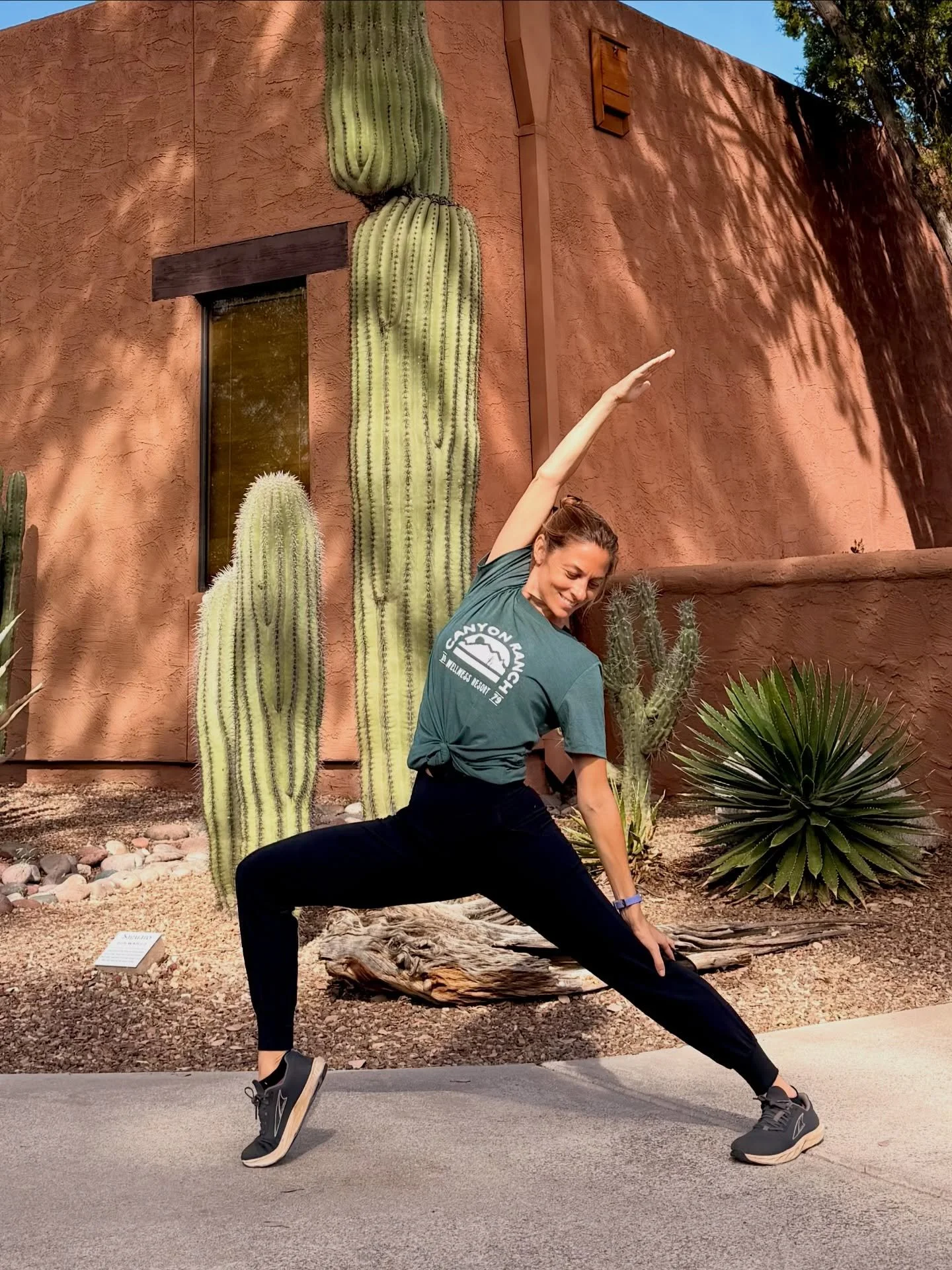 While @canyonranch I was up and moving 5am - 9pm!

1) strike a pose
2) sister and mom 🩷
3 &amp; 4) did you know my mom introduced me to yoga in 2008? She&rsquo;s been practicing for more than 20 years
5 &amp; 6) sun rise hike in Sabino Canyon with @