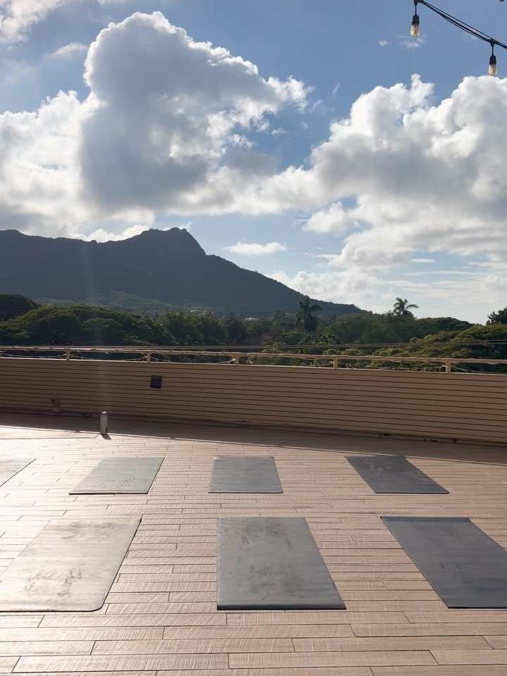 Class is almost sold out for this Saturday (3/28) at 10:00am!

Join me outside at the Queen Kapiolani Hotel's stunning Deck lanai, overlooking Diamond Head, across from the Honolulu Zoo, for a smooth vinyasa flow yoga class.

With perfect weather for