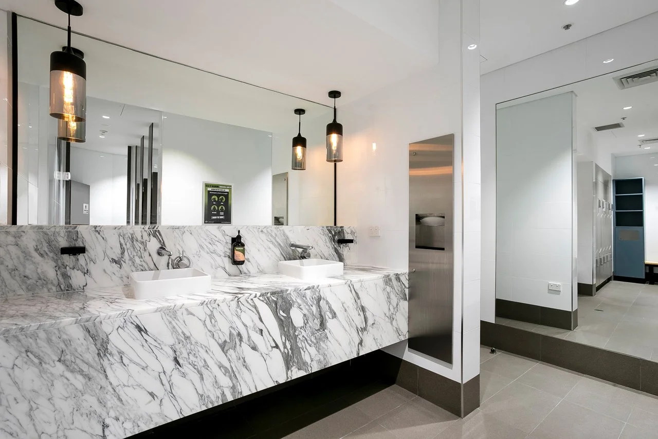 Challenger | 35 Clarence St
