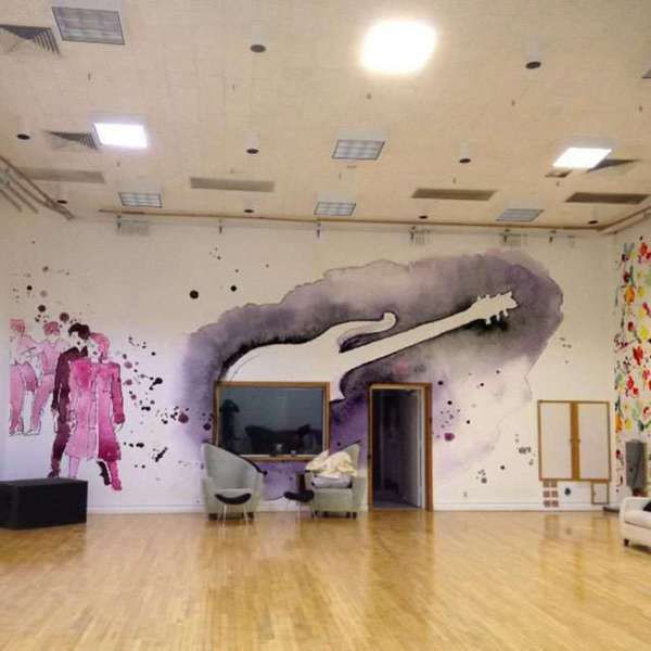 1e964b7dc53bb55ef56097a8b97c3097--prince-paisley-park-recording-studio.jpg