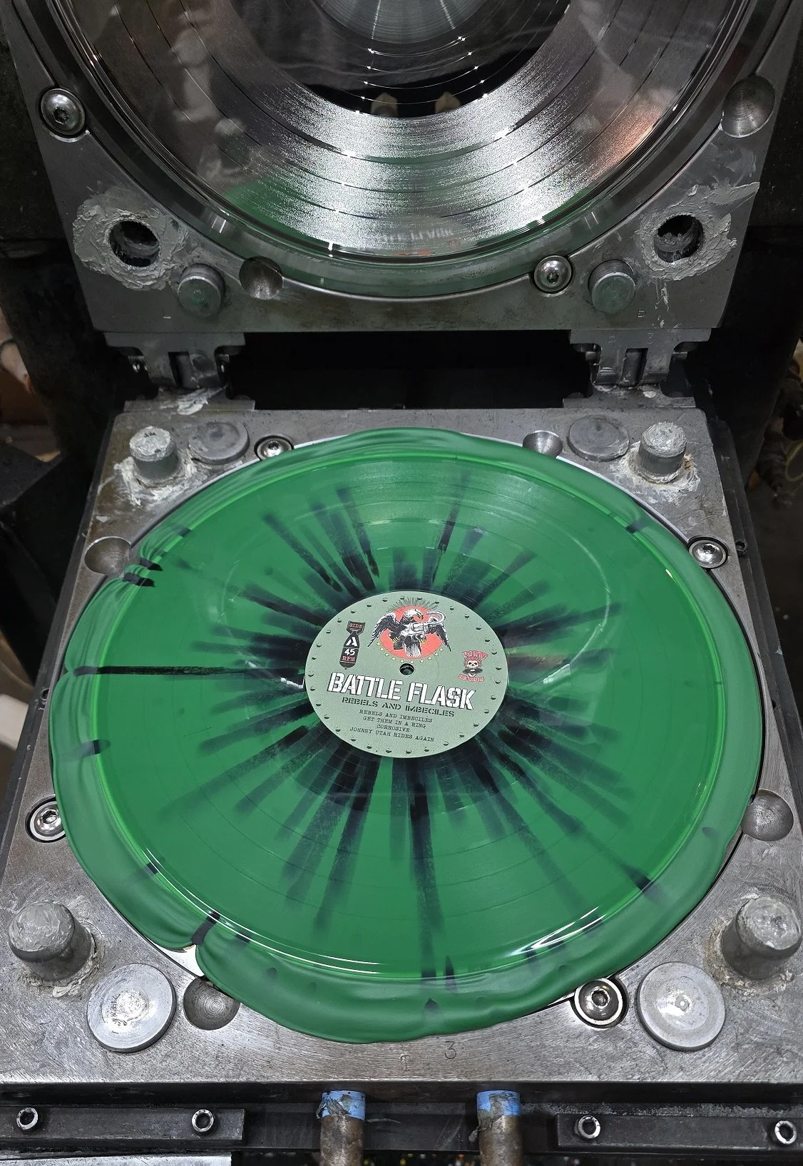 GreenBlackSplatter.jpg