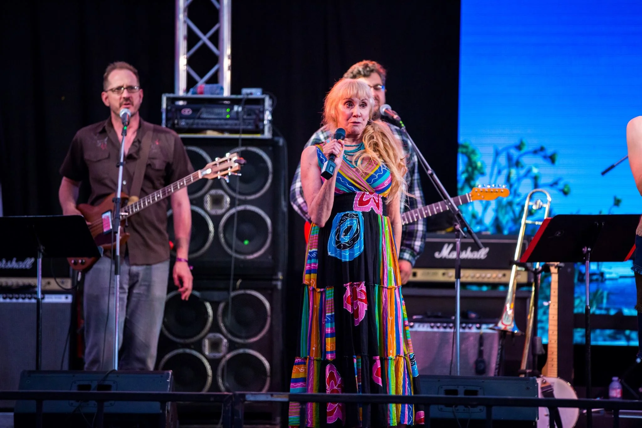 Scott Maynard, Mary Sloan. Photo by Manu Keggenhoff