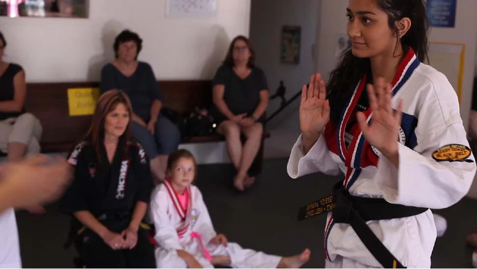 Jessica self defense posture.jpg