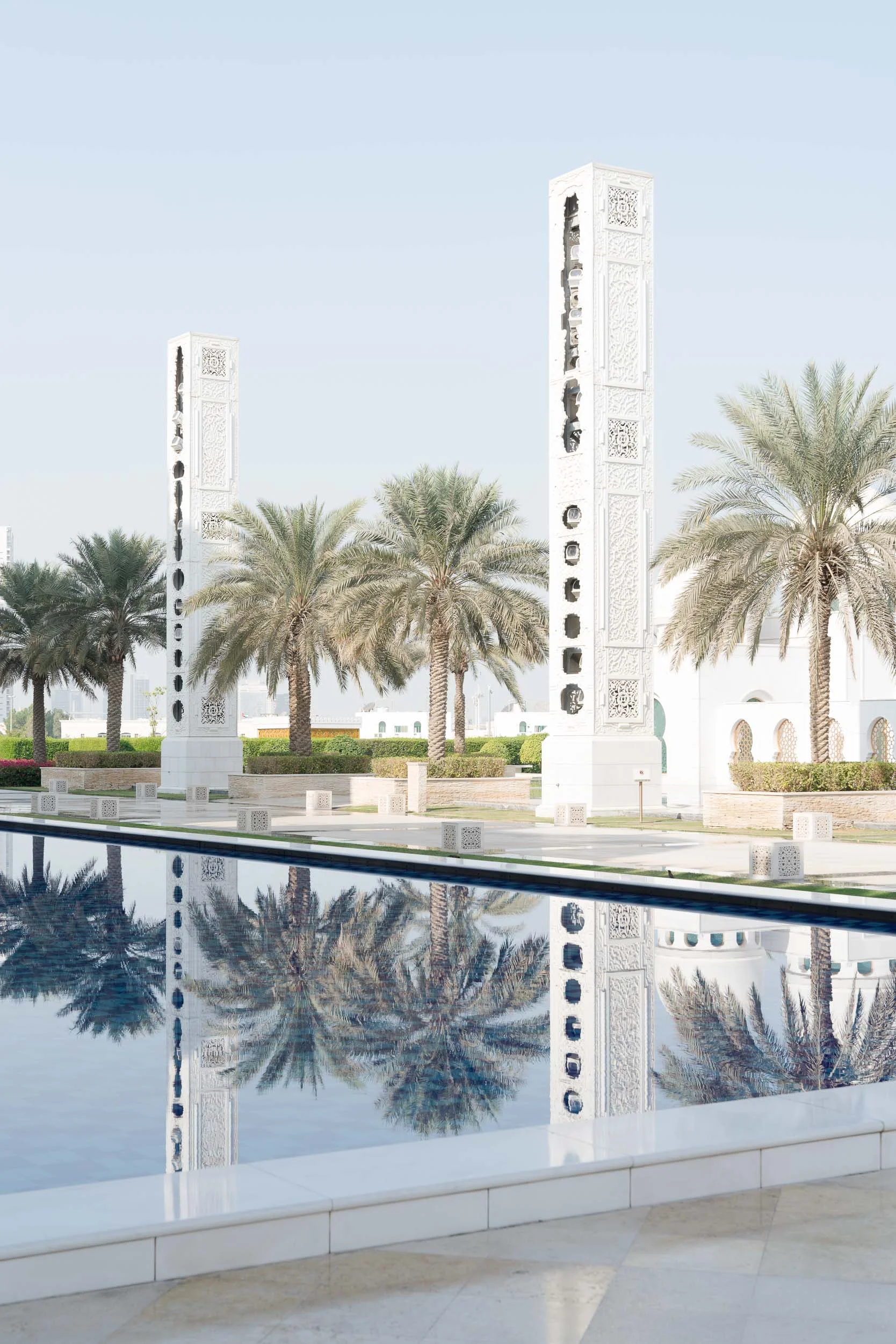 the_getaway_edit_abu_dhabi_sheikh_zayed_grand_mosque-6.jpg