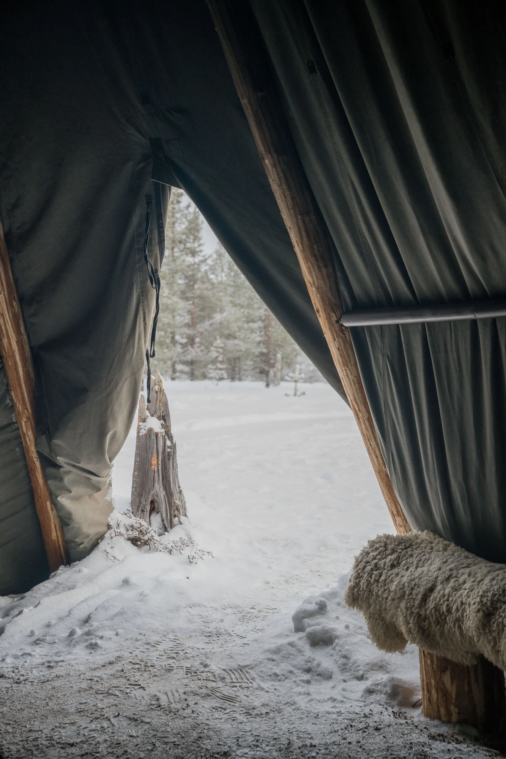 the_getaway_edit_finland_kakslauttanen_arctic_resort-7.jpg