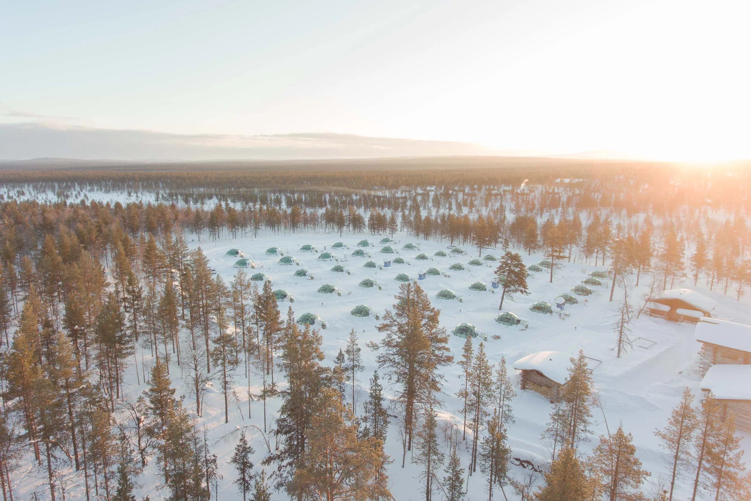 the_getaway_edit_finland_kakslauttanen_arctic_resort-11.jpg
