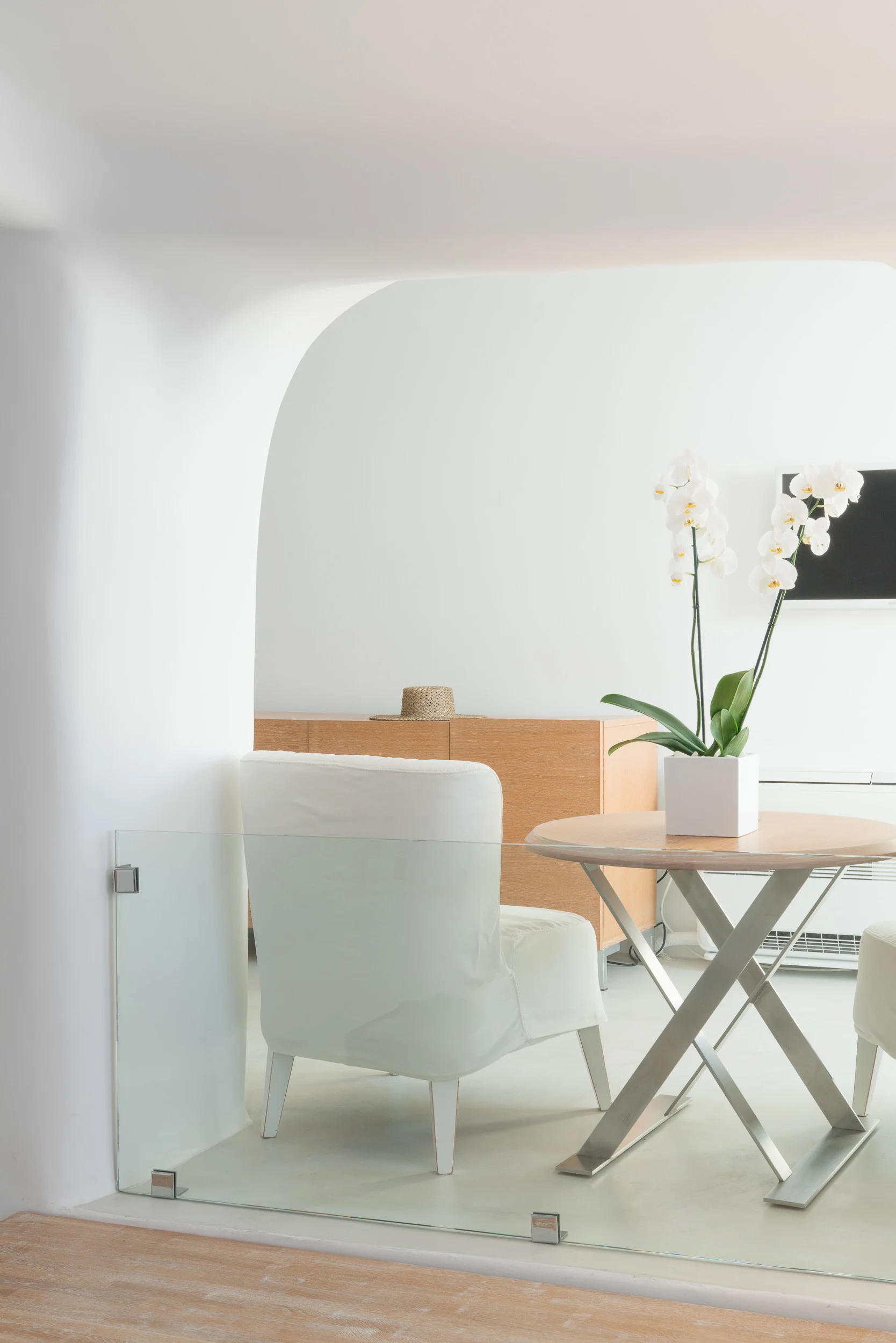 the_getaway_edit_greece_santorini_oia_charisma_suites-5.jpg
