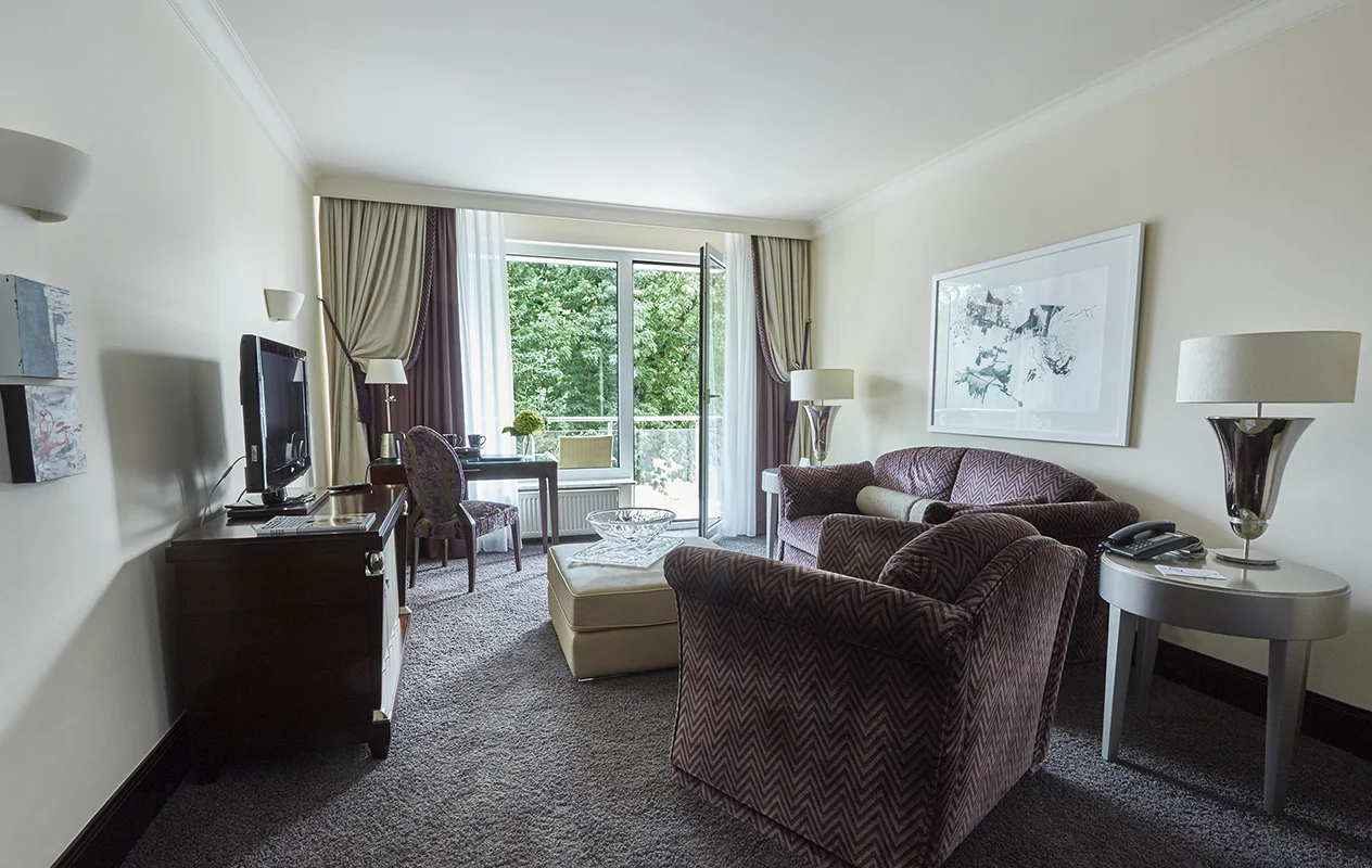Deluxe Suite