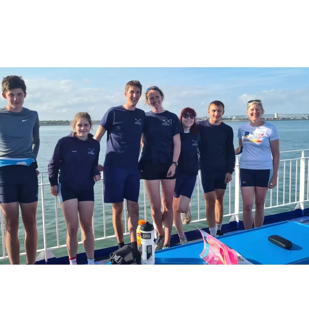 The sun finally came out for our trip to the island for @newportrciow Regatta!

Congrats to all our members who raced today 👏

🥇🥈 1, 2 for our Ladies Senior Scullers
🥈 Mens Senior Pair
🥈 Ladies Junior scull

Big thank you to @wightlinkferry who 