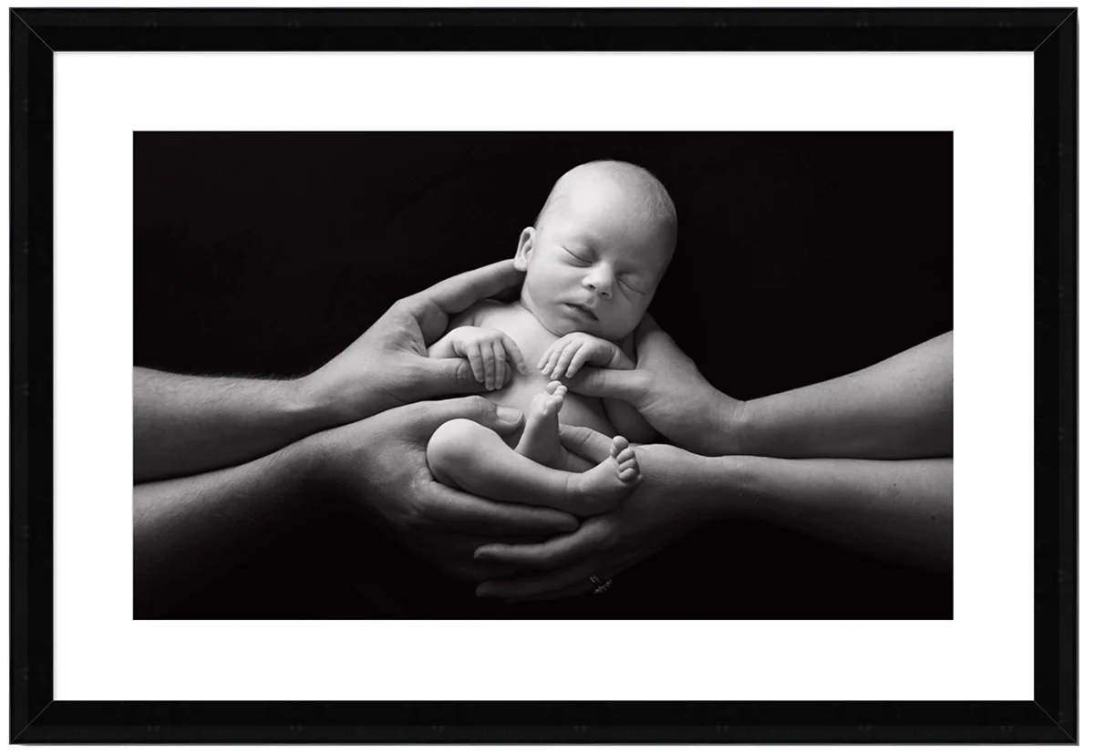 newborn framed image.jpg