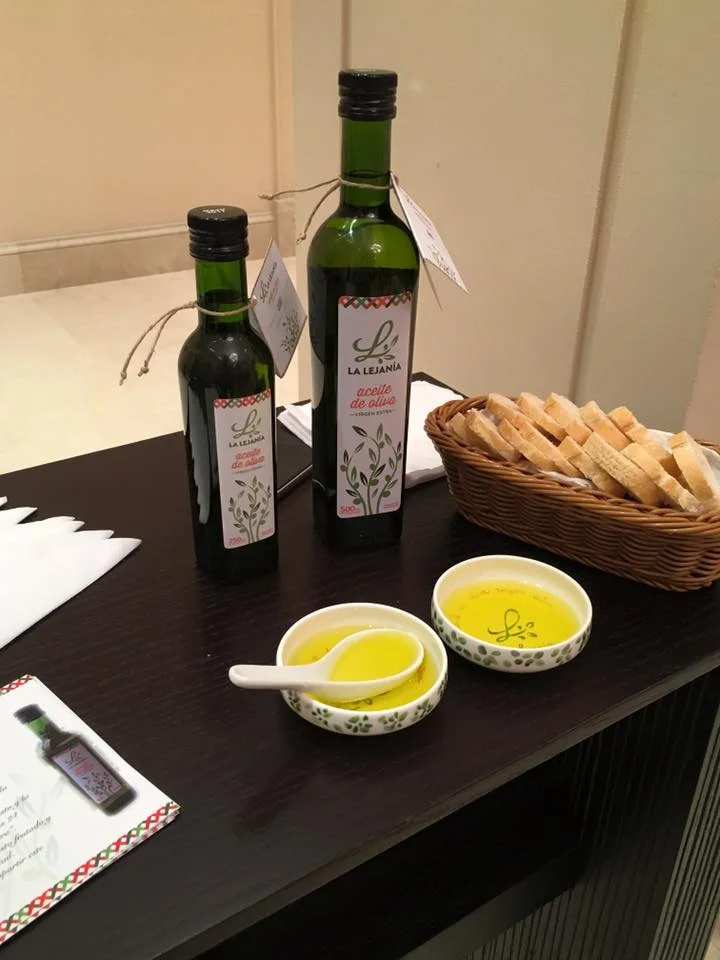 degustacion con cuencos.jpg