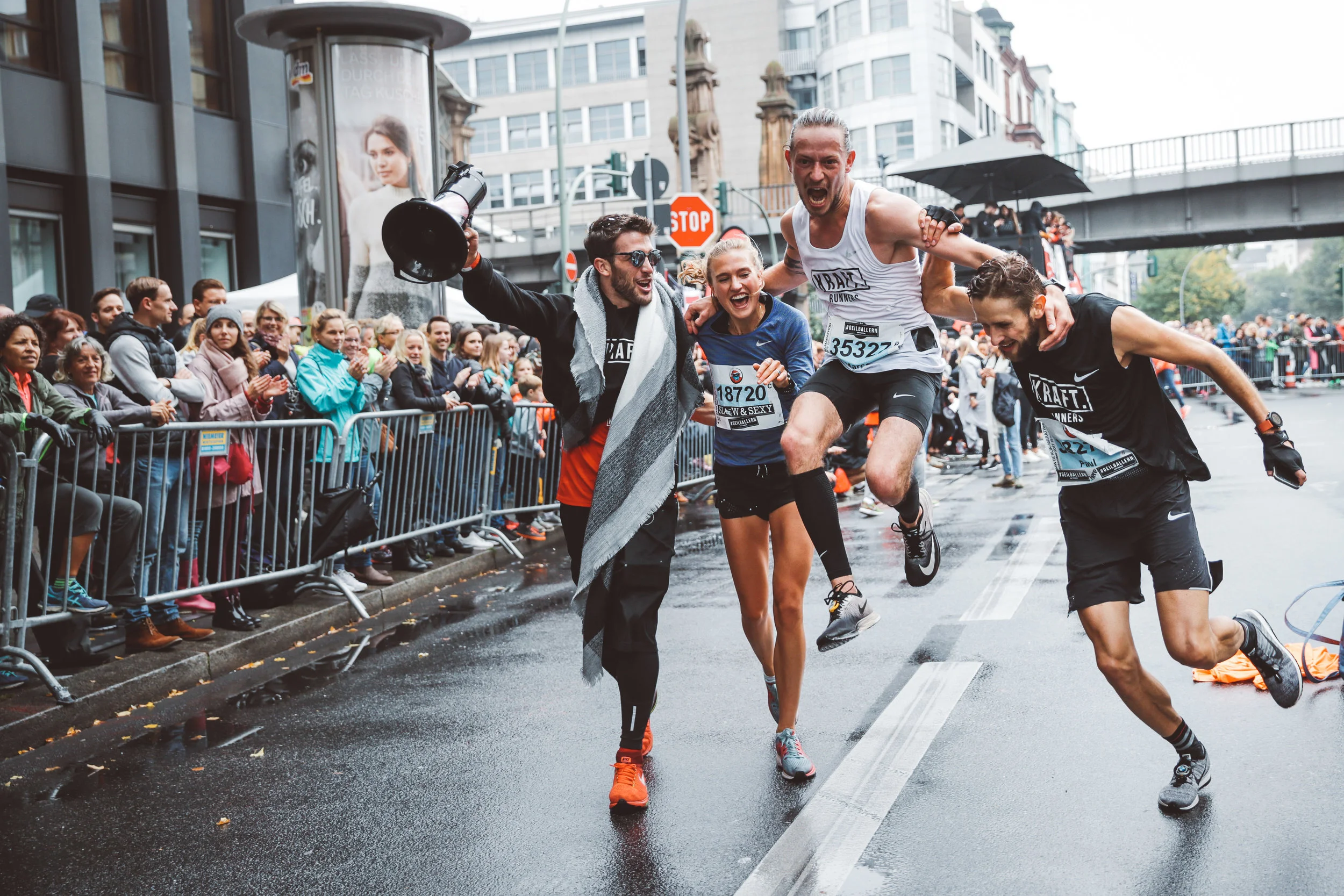 MaxMenning-BTGBerlin-CheeringHub-36.jpg