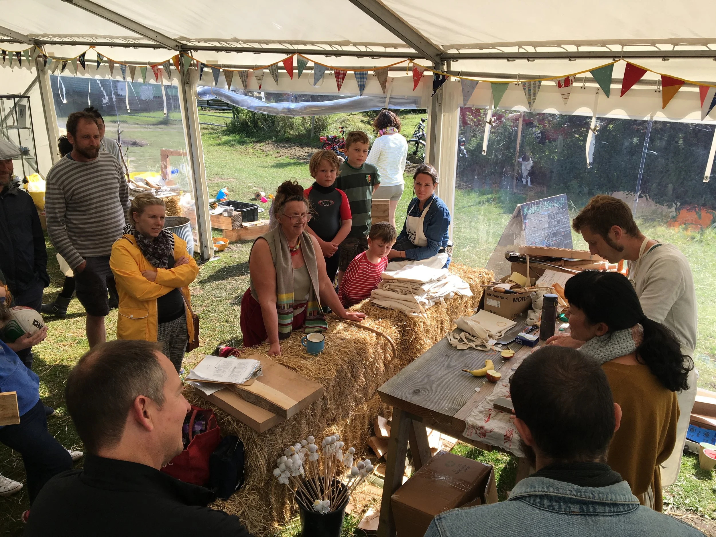  Making Little Craft seeks to spread the desire to use your hands, make and craft.  We are a collective of makers, artists, crafts-people and friends all with a passion to encourage others to get involved.  Through yearly events we hope to pass on th