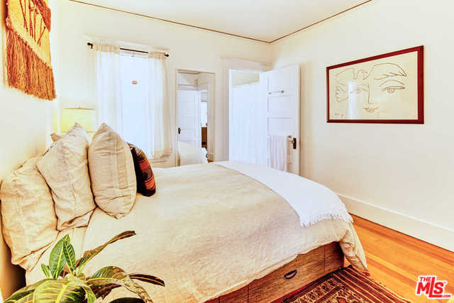 altair bedroom2.jpg