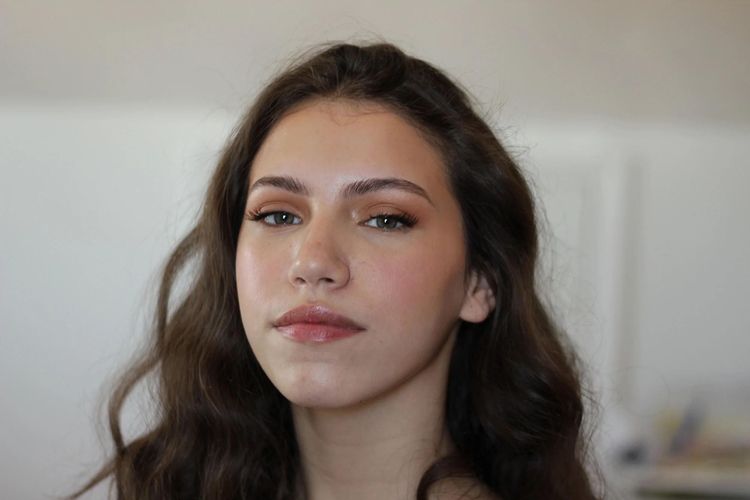  Photographed by @sophiasumakeup 