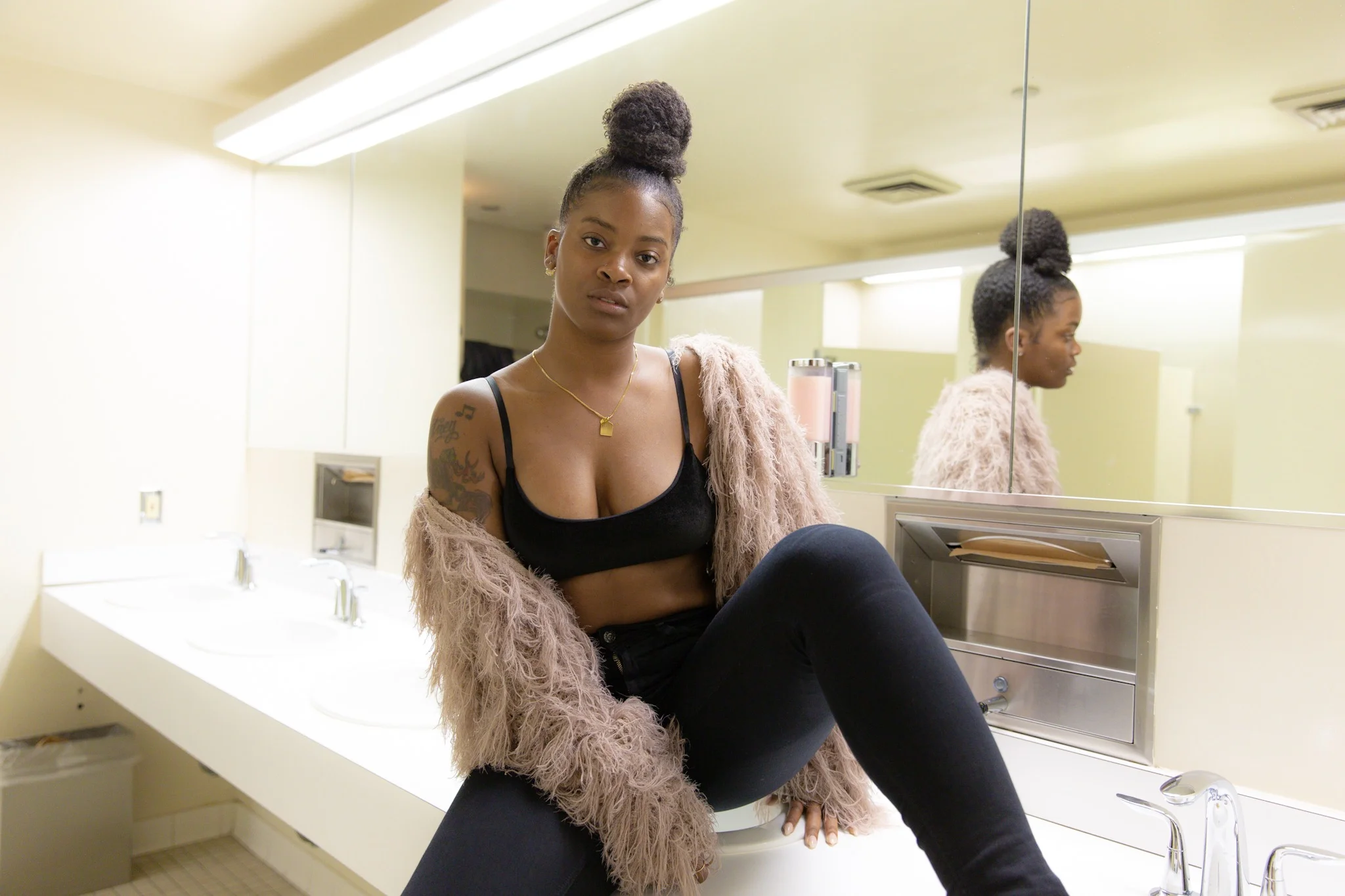 Photos: Behind The Scenes with Ari Lennox at Lincoln Theatre