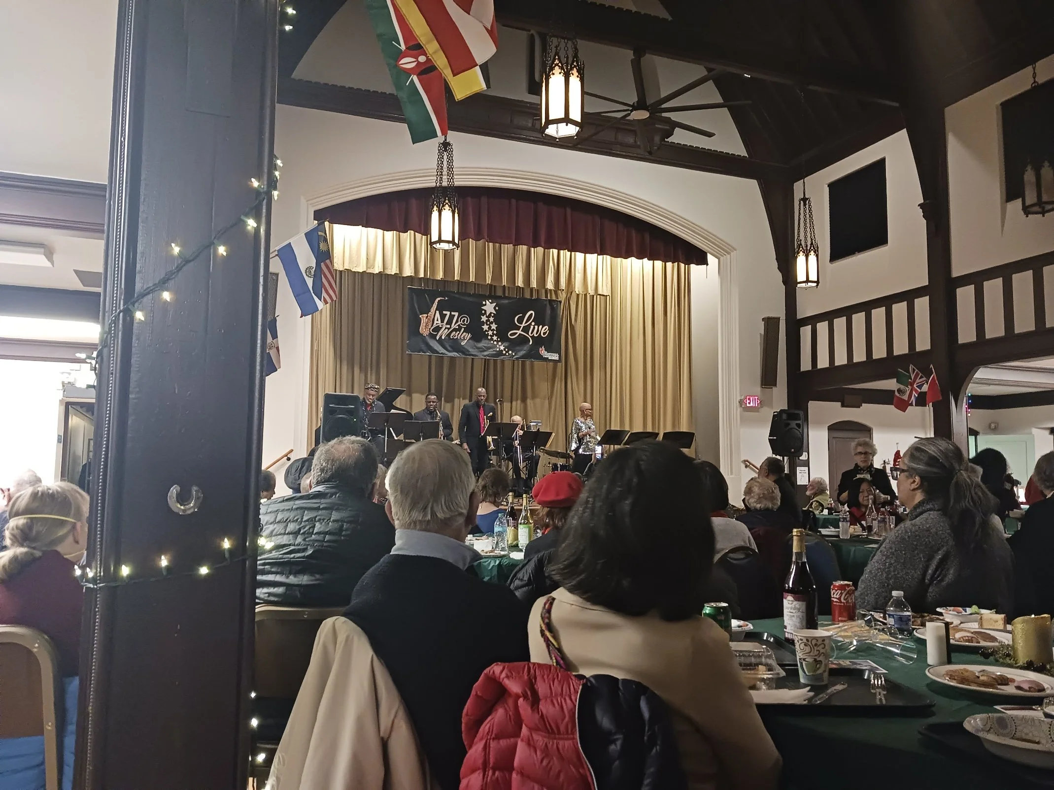 Audience and Band.Holiday show2.2025.jpg