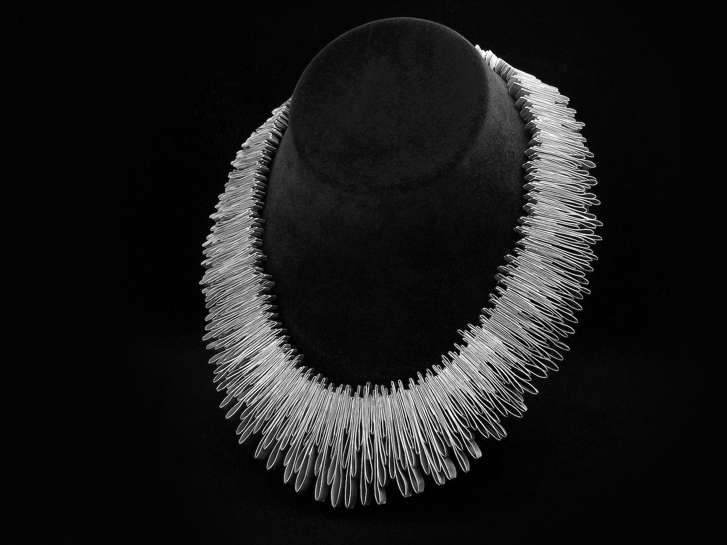 FOLIUM necklace