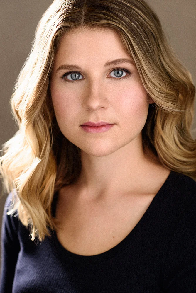 Actor-Headshots-NYC-HollySettoon.jpg