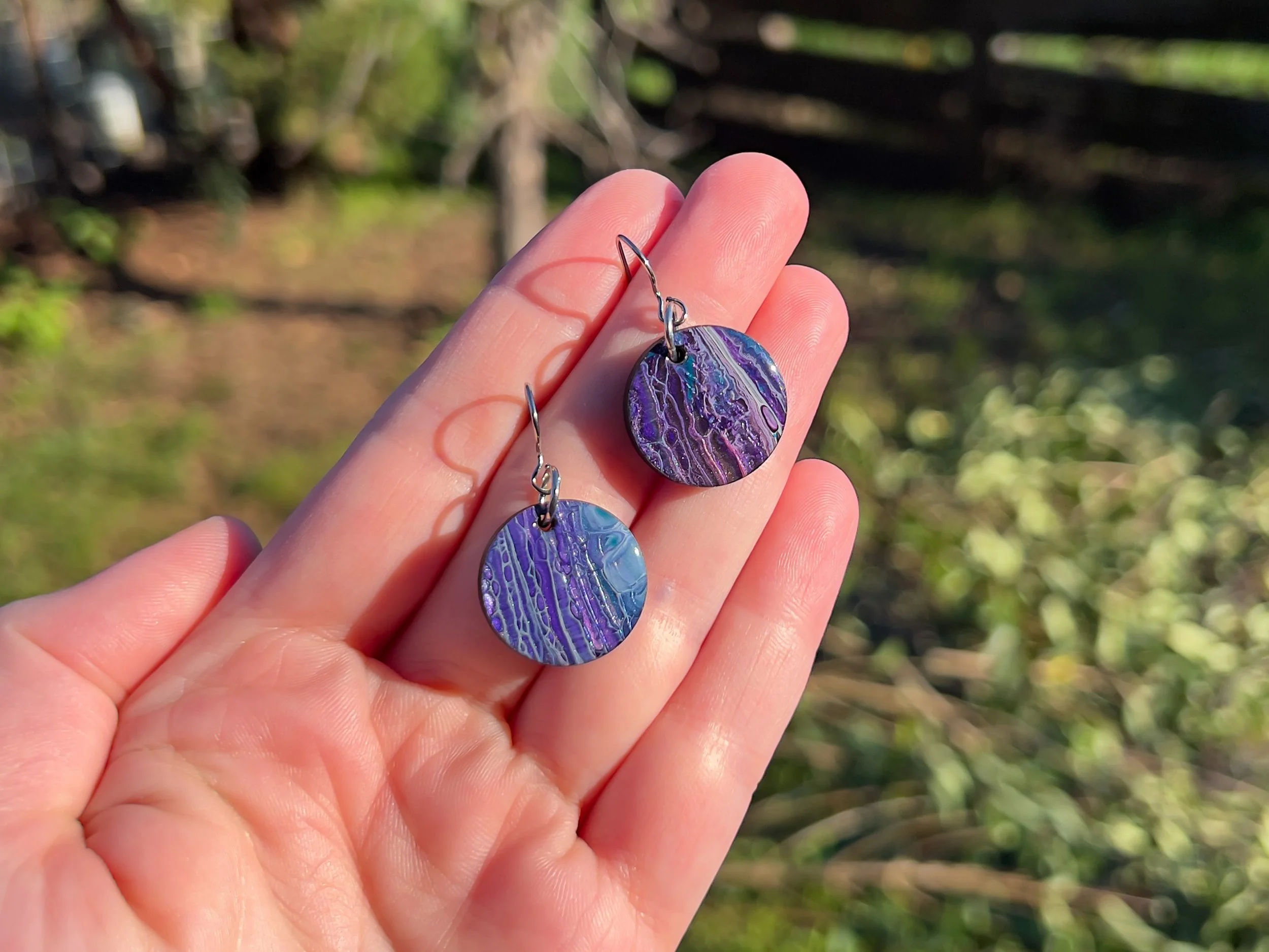 Small Circles BM1 in hand-1.jpg