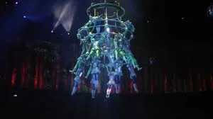 chandalier hodw.jpeg