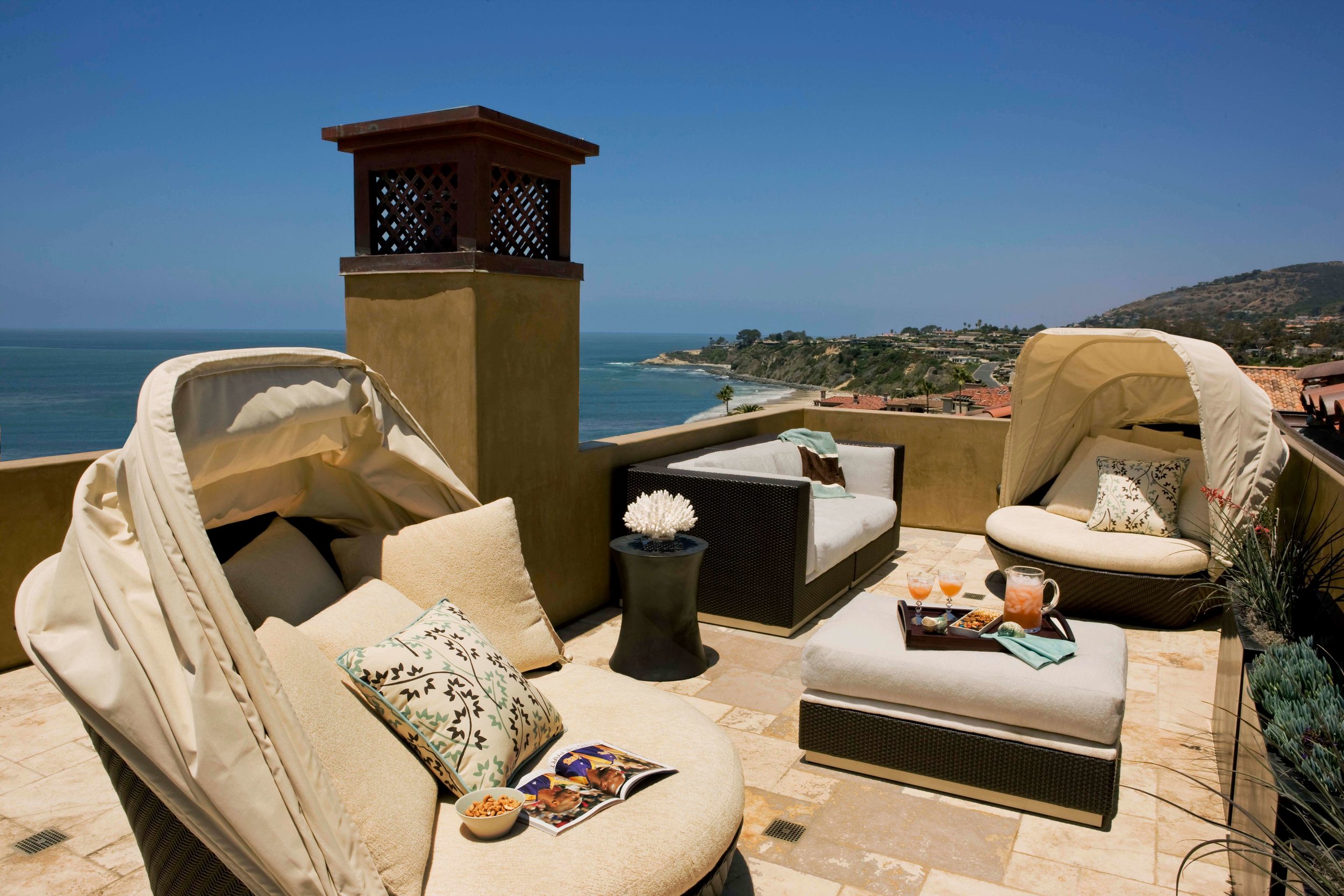 elizabeth-tapper-interiors-ritz-cove-laguna-exterior-outdoor-lounge-oceanfront-deck-view.jpg