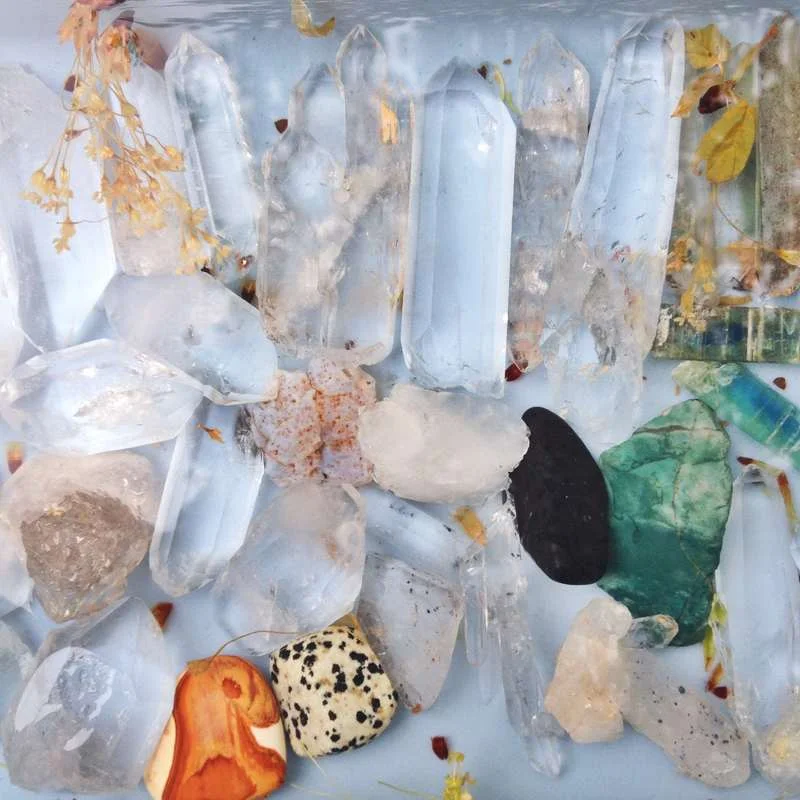 healing crystals, quartz, lemurian
