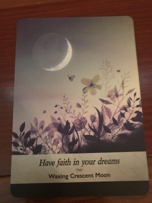 WAXING CRESCENT MOON: Moonology Oracle by Yasmin Boland