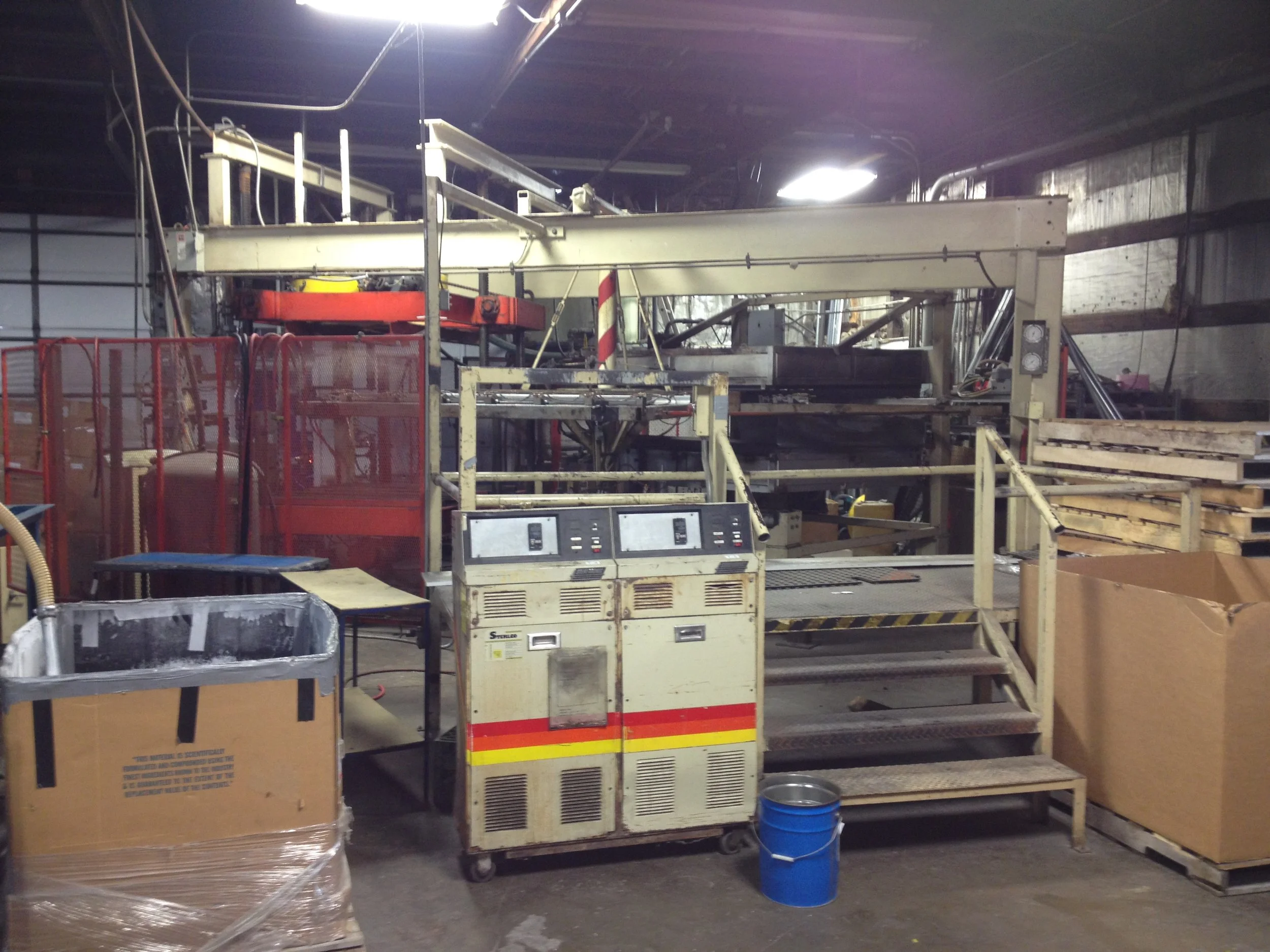 Rotary #7 4 Stage Machine Max Depth of Draw: 24″ Max Sheet Size: 48 x 72″ Max Finished Part Size: 44 x 68″