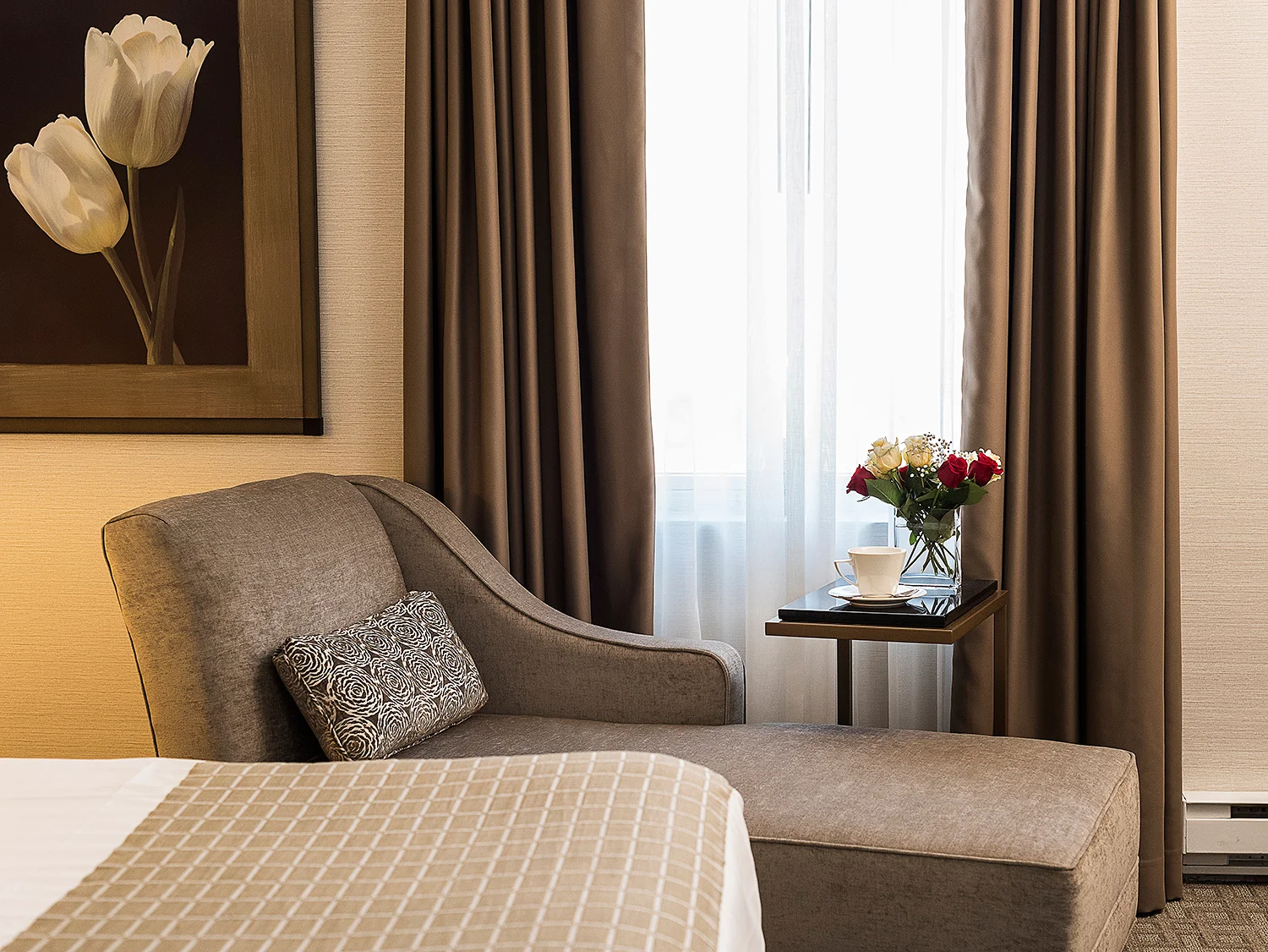The Lord Elgin Hotel