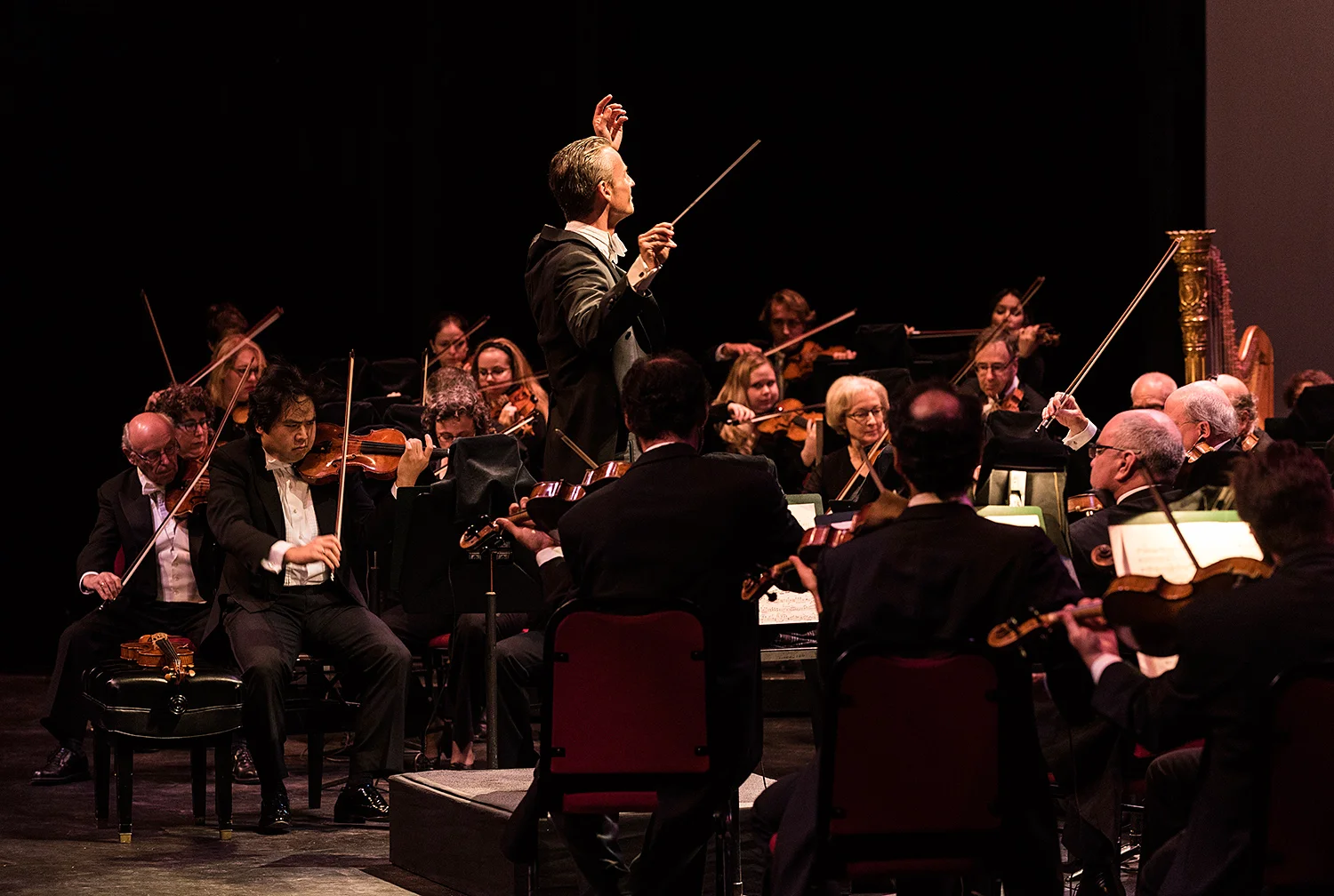 Alexander Shelley and the National Arts Centre Orchestra