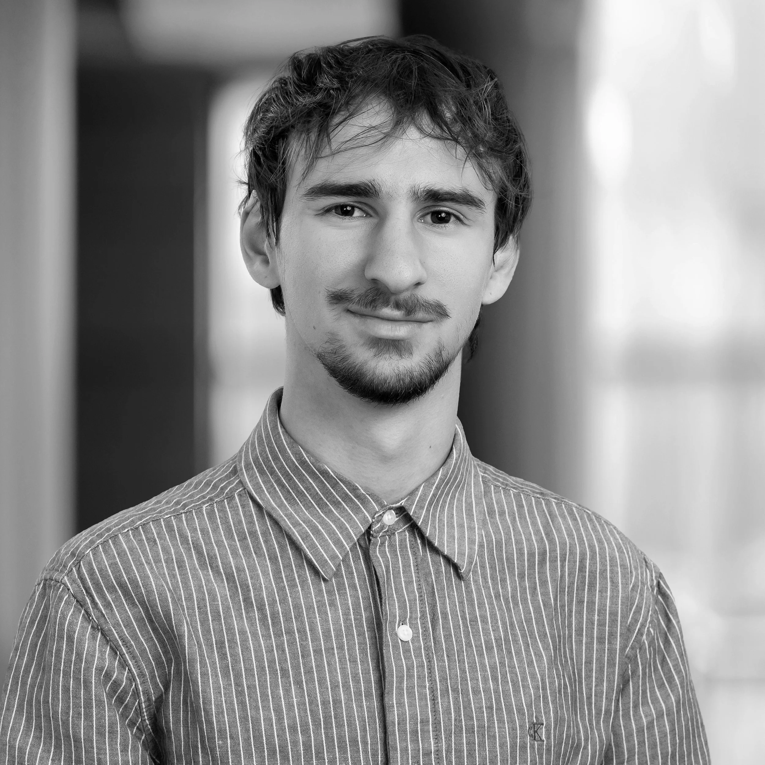Daniel_webBW_4496.jpg