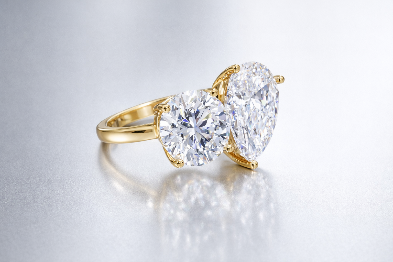 18K Rose Gold toi et moi ring side View 2.png