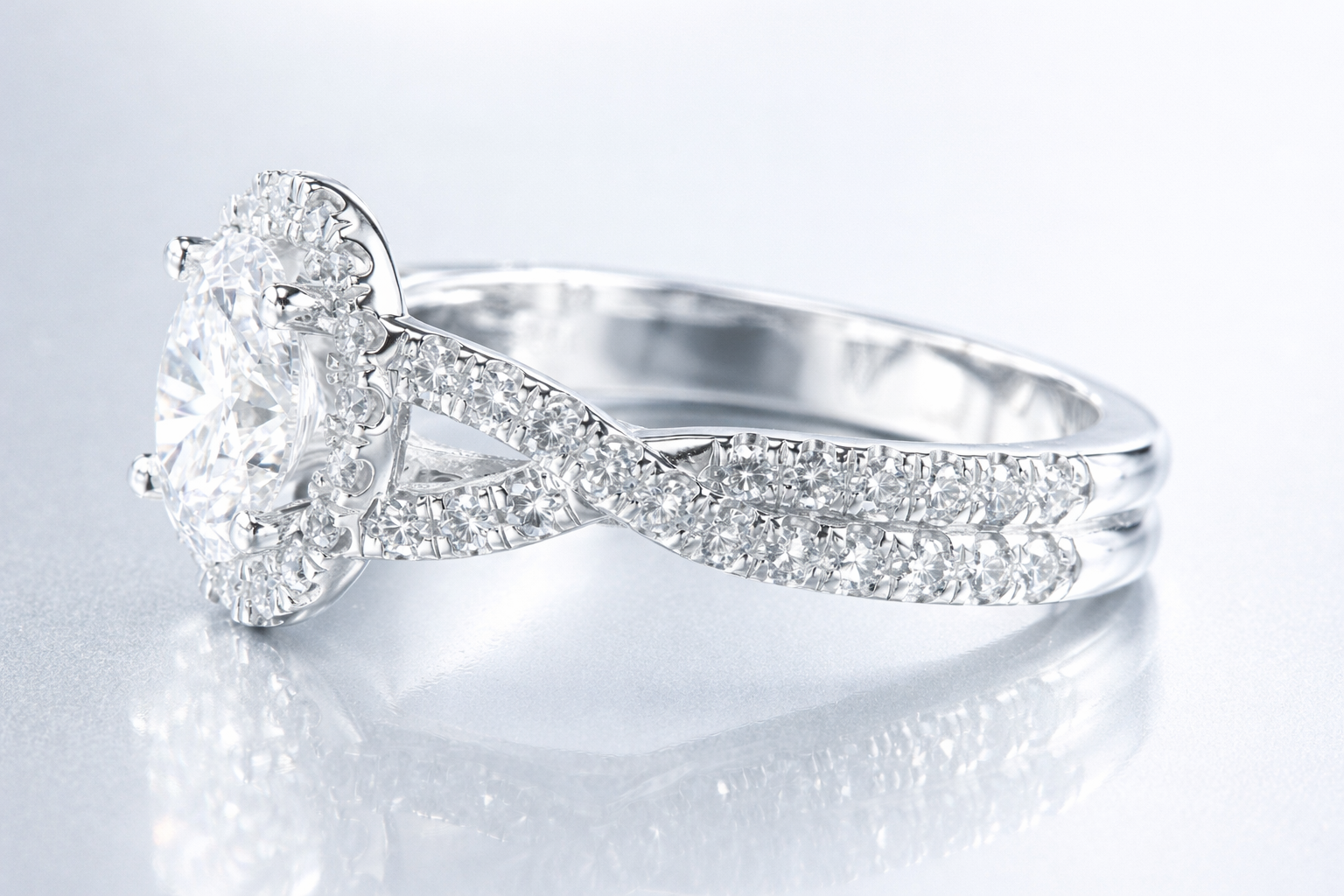 Oval Halo Love Story Hero left side 14k.png
