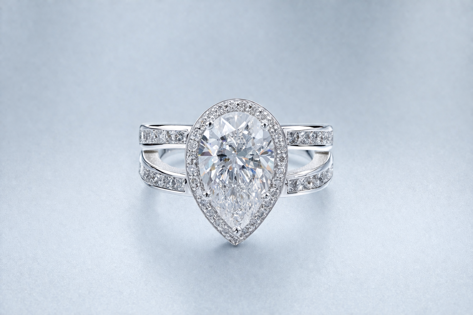 Pear Shape Diamond Engagement Ring in 18k white gold