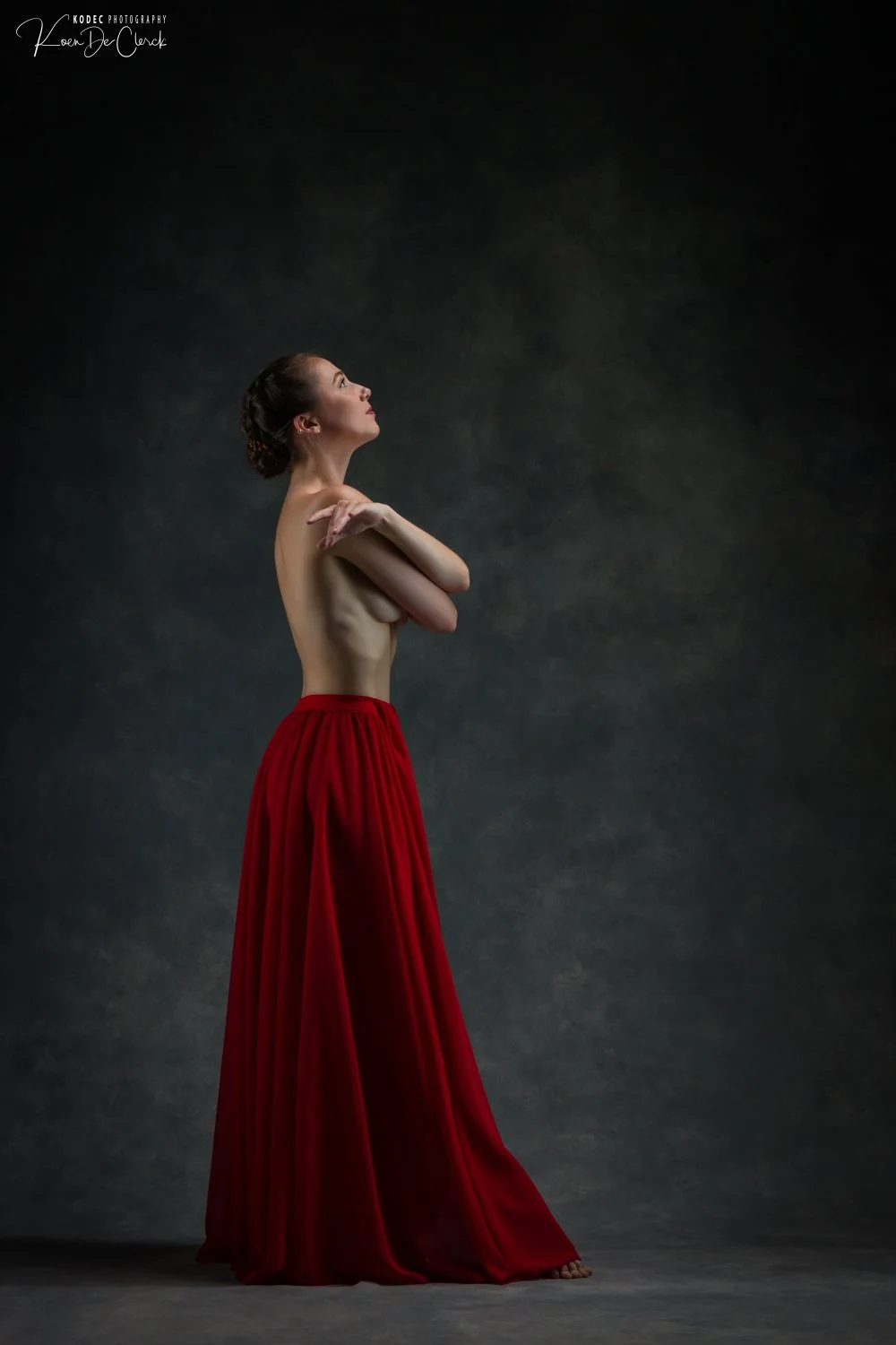 0131 Silke Dance Torn Stockings Studio 2025.jpg