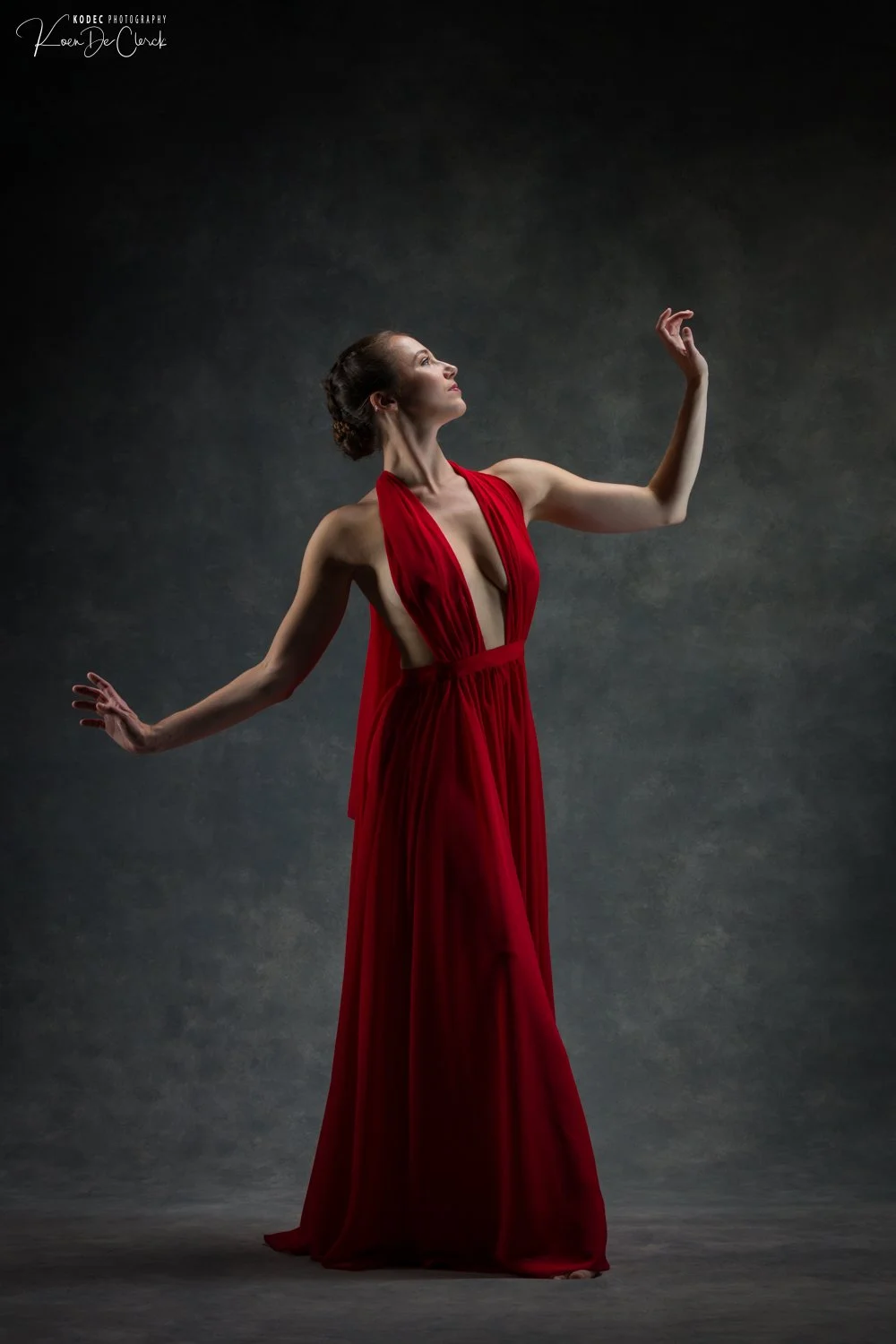 0445 Silke Dance Torn Stockings Studio 2025.jpg